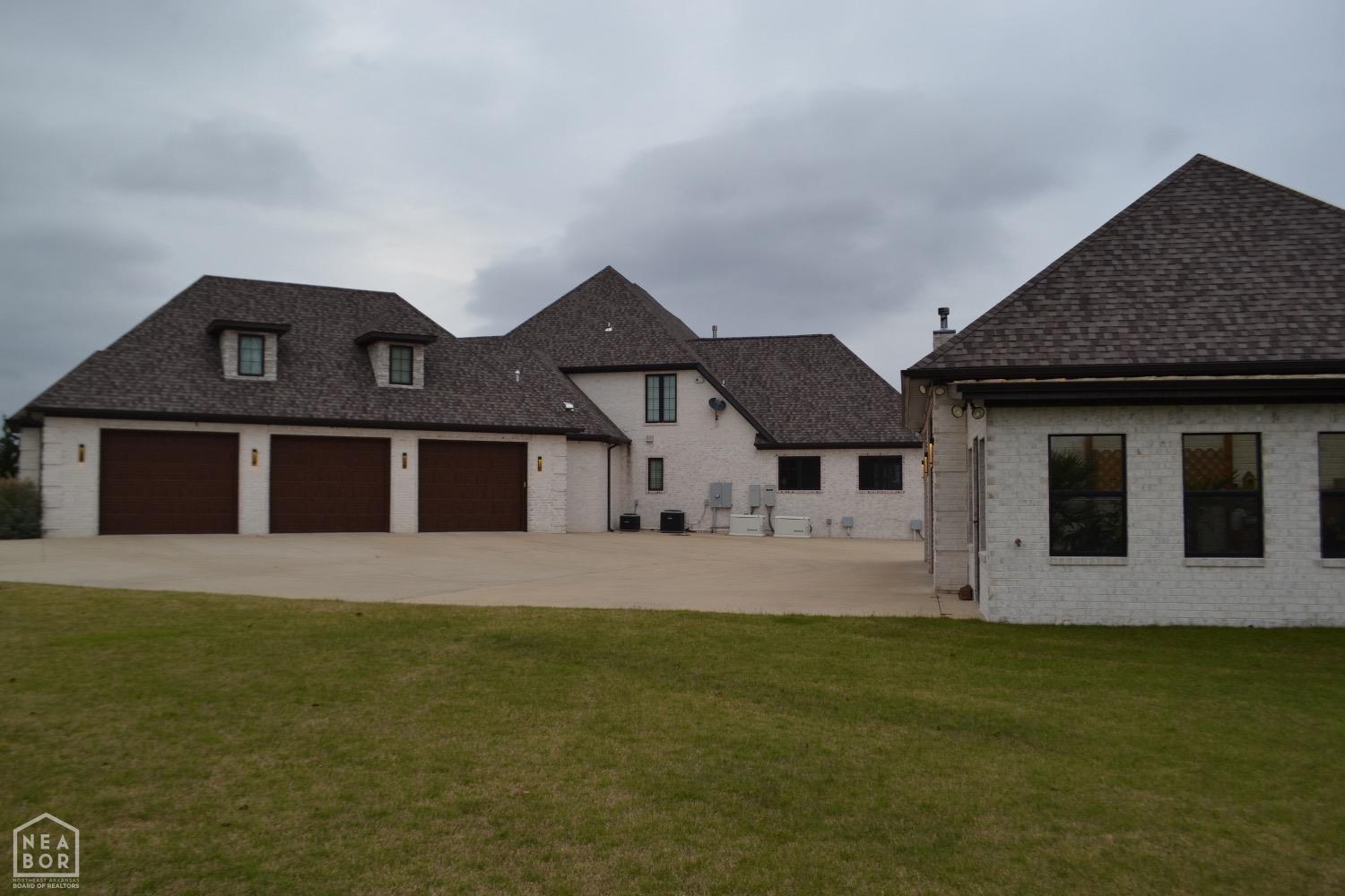 Jonesboro, Arkansas, 72405, United States, 5 Bedrooms Bedrooms, ,5 BathroomsBathrooms,Residential,For Sale,1983308