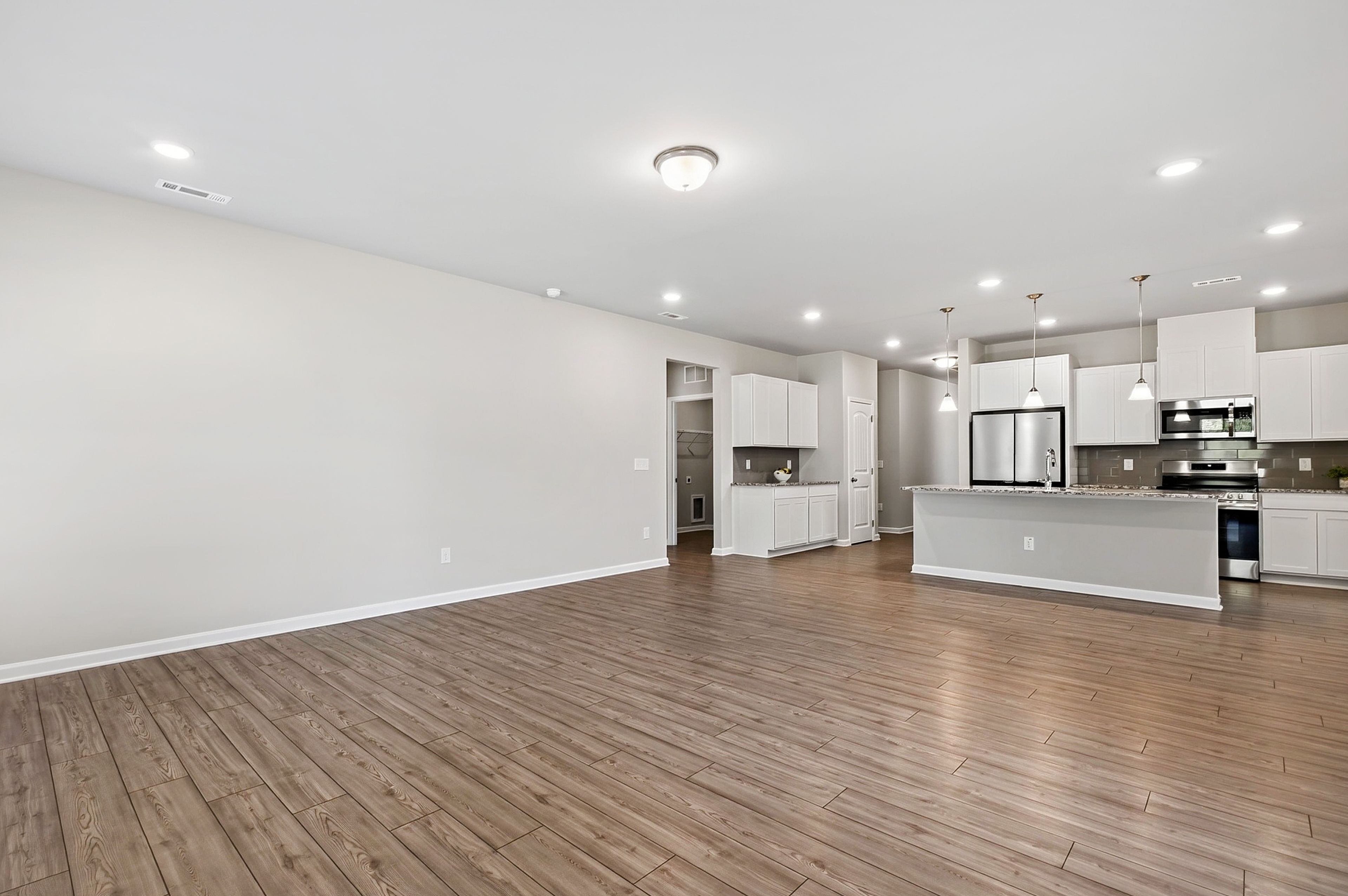  220 Citizens Court, Four Oaks, NC 27524 - 物件實景