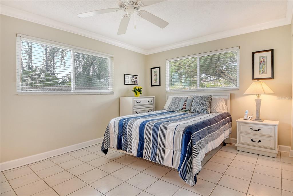 Longboat Key, Florida, 34228, United States, 2 Bedrooms Bedrooms, ,2 BathroomsBathrooms,Residential,For Sale,1837810