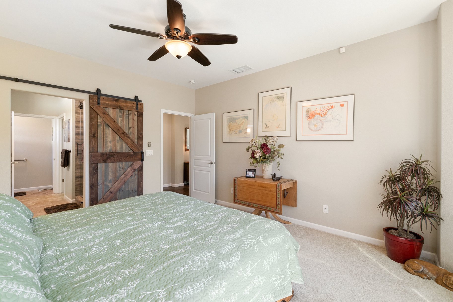  Welcome home to 1115 Sugar Creek Trail - 物件實景