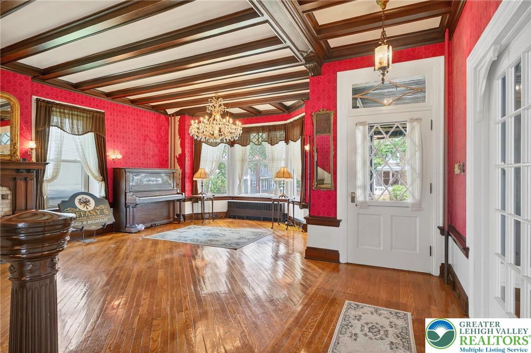 Jim Thorpe Boro, Pennsylvania, 18229, United States, 7 Bedrooms Bedrooms, ,3 BathroomsBathrooms,Residential,For Sale,1903669