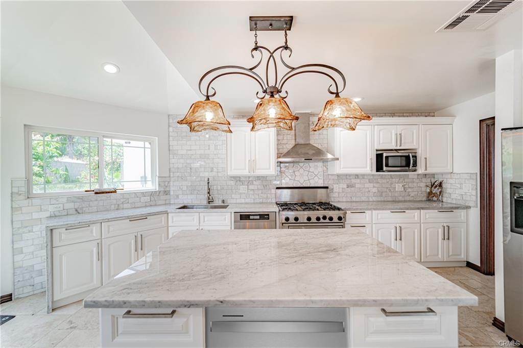 3697 Elford Dr, Whittier, California, 90601, United States, 4 Bedrooms Bedrooms, ,5 BathroomsBathrooms,Residential,For Sale,3697 Elford Dr,1103962