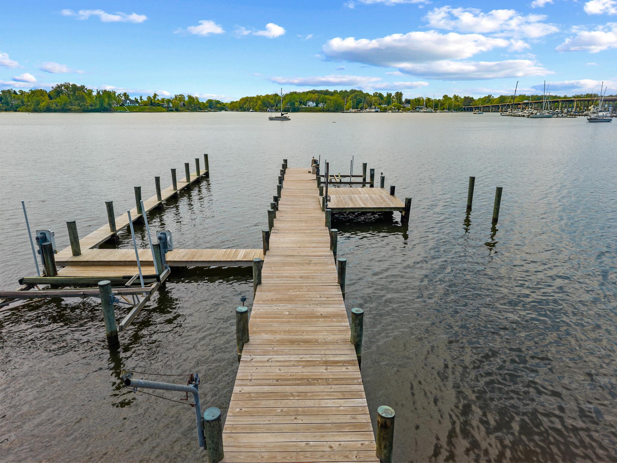  31 Shadow Point Court, Edgewater, MD, 21037 - 物件實景