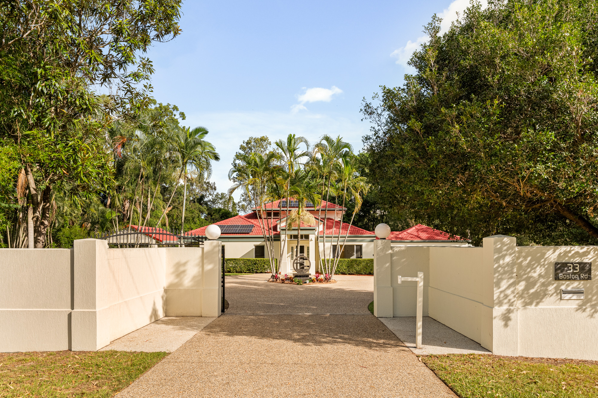  Prestige, Privacy and an Acreage Lifestyle Estate - 物件實景