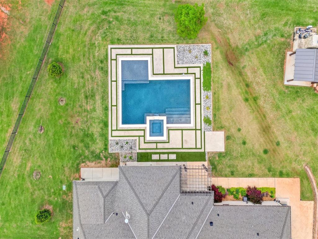 Arcadia, Oklahoma, 73007, United States, 4 Bedrooms Bedrooms, ,5 BathroomsBathrooms,Residential,For Sale,2034097