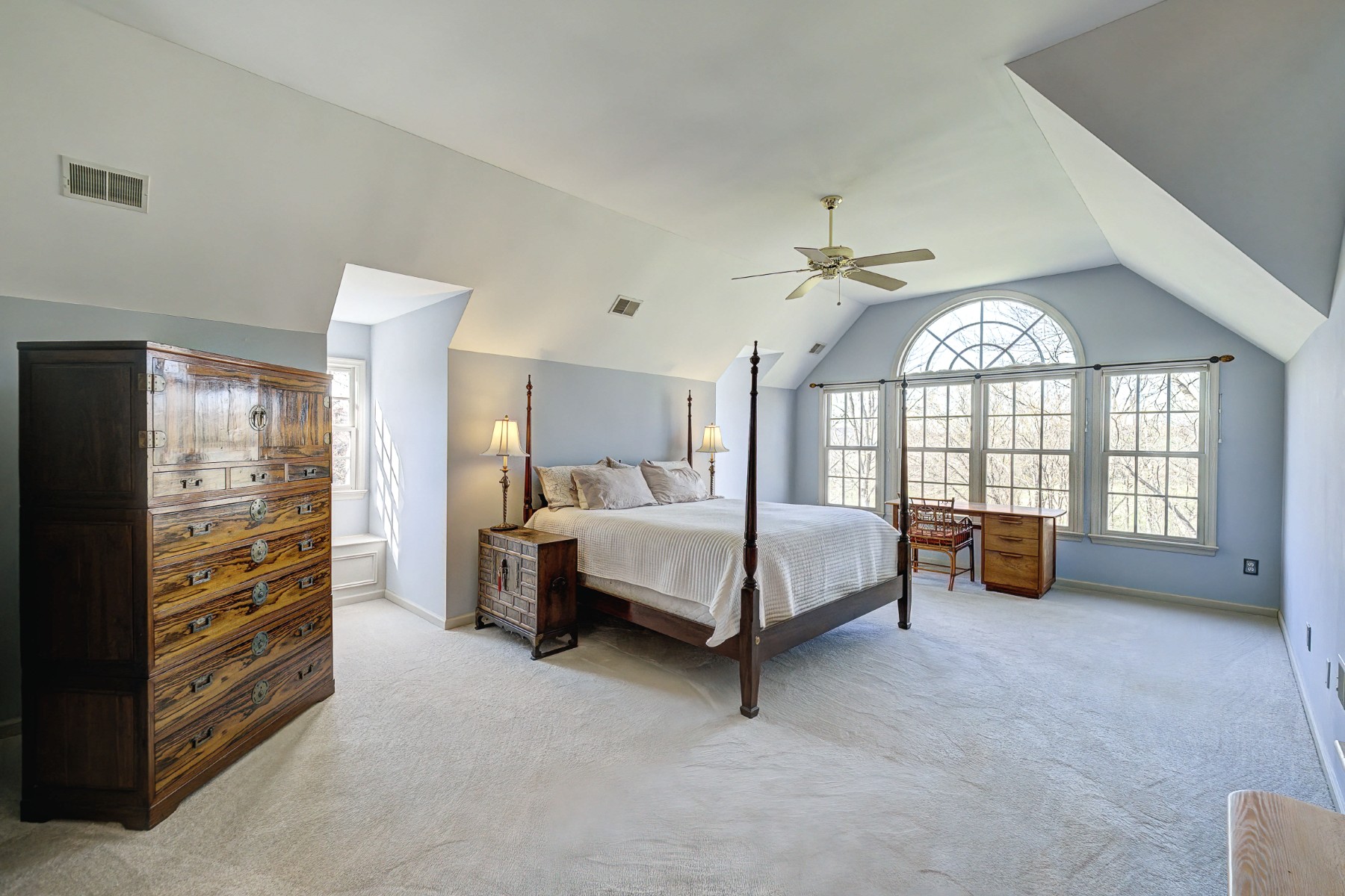  Meticulous ?Hill View Farms? Neighborhood Colonial - 物件實景