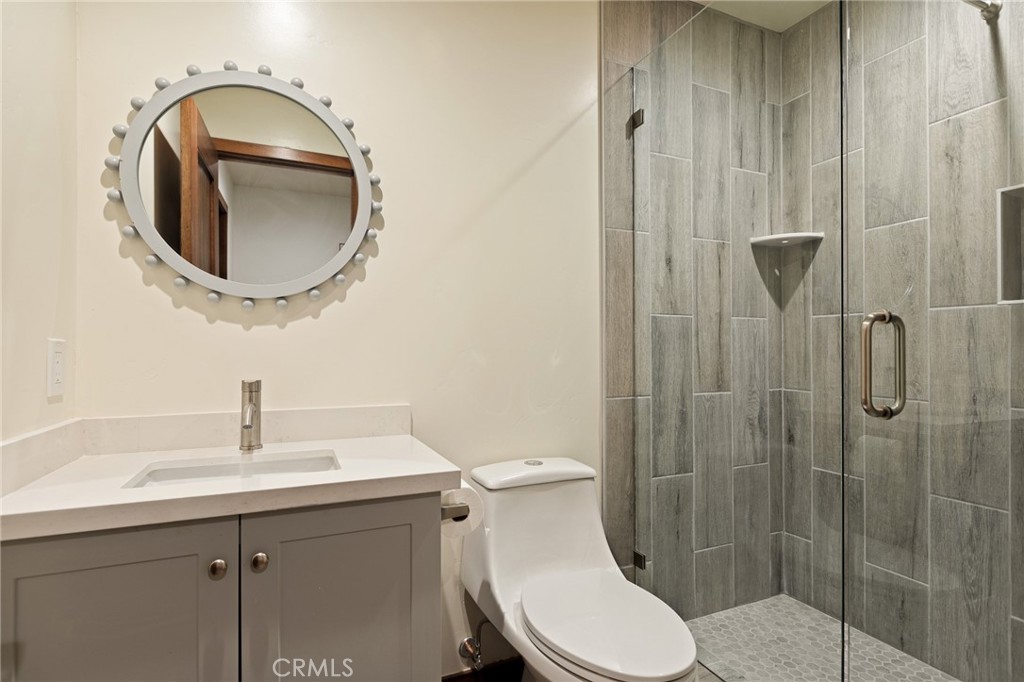 Lake Arrowhead, California, 92352, United States, 4 Bedrooms Bedrooms, ,5 BathroomsBathrooms,Residential,For Sale,1989465