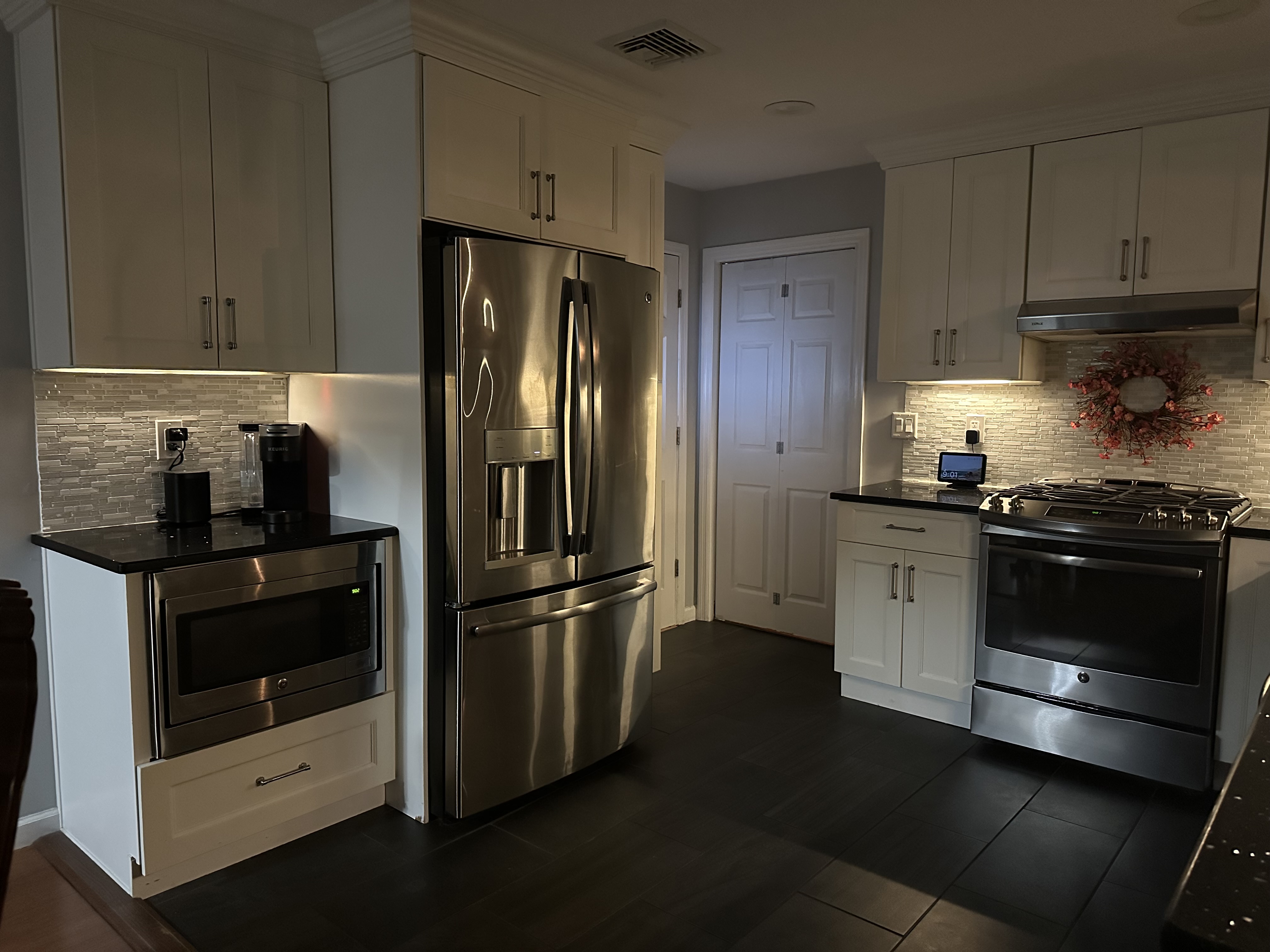 Bloomingdale, New Jersey, 07403, United States, 3 Bedrooms Bedrooms, ,2 BathroomsBathrooms,Residential,For Sale,1982593