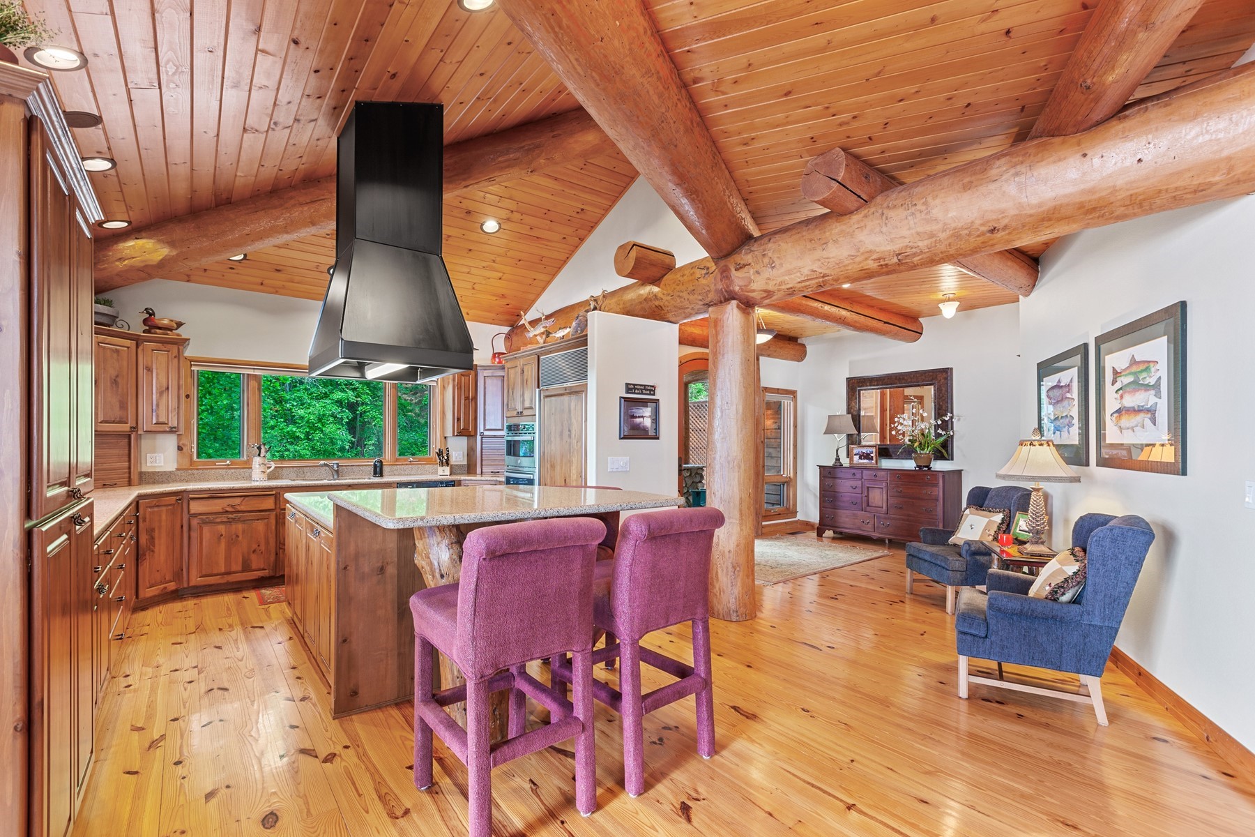  Spectacular Timber Framed Lakefront Living - 物件實景