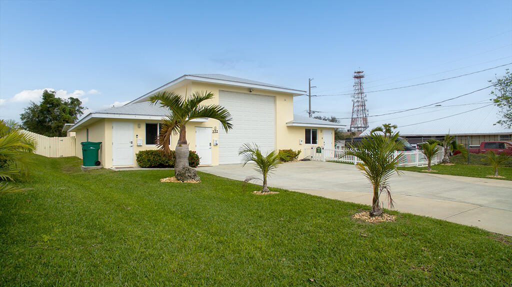 222 Rosa L. Jones, Cocoa, Florida, 32922, United States, 3 Bedrooms Bedrooms, ,4 BathroomsBathrooms,Residential,For Sale,222 Rosa L. Jones,1619279