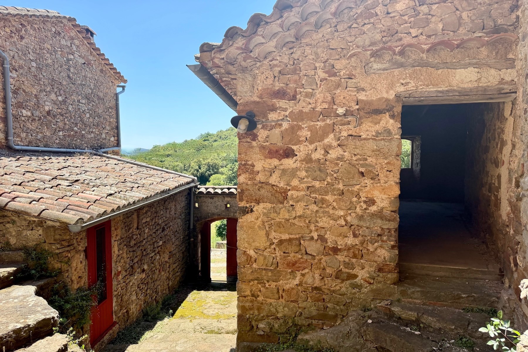  Exceptional 20-hectare estate – A true hamlet in a dominant position - 物件實景