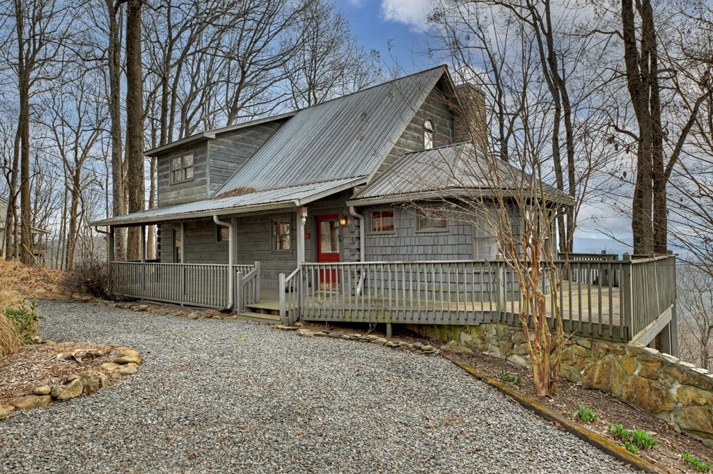 Ellijay, Georgia, 30536, United States, 3 Bedrooms Bedrooms, ,3 BathroomsBathrooms,Residential,For Sale,2009787