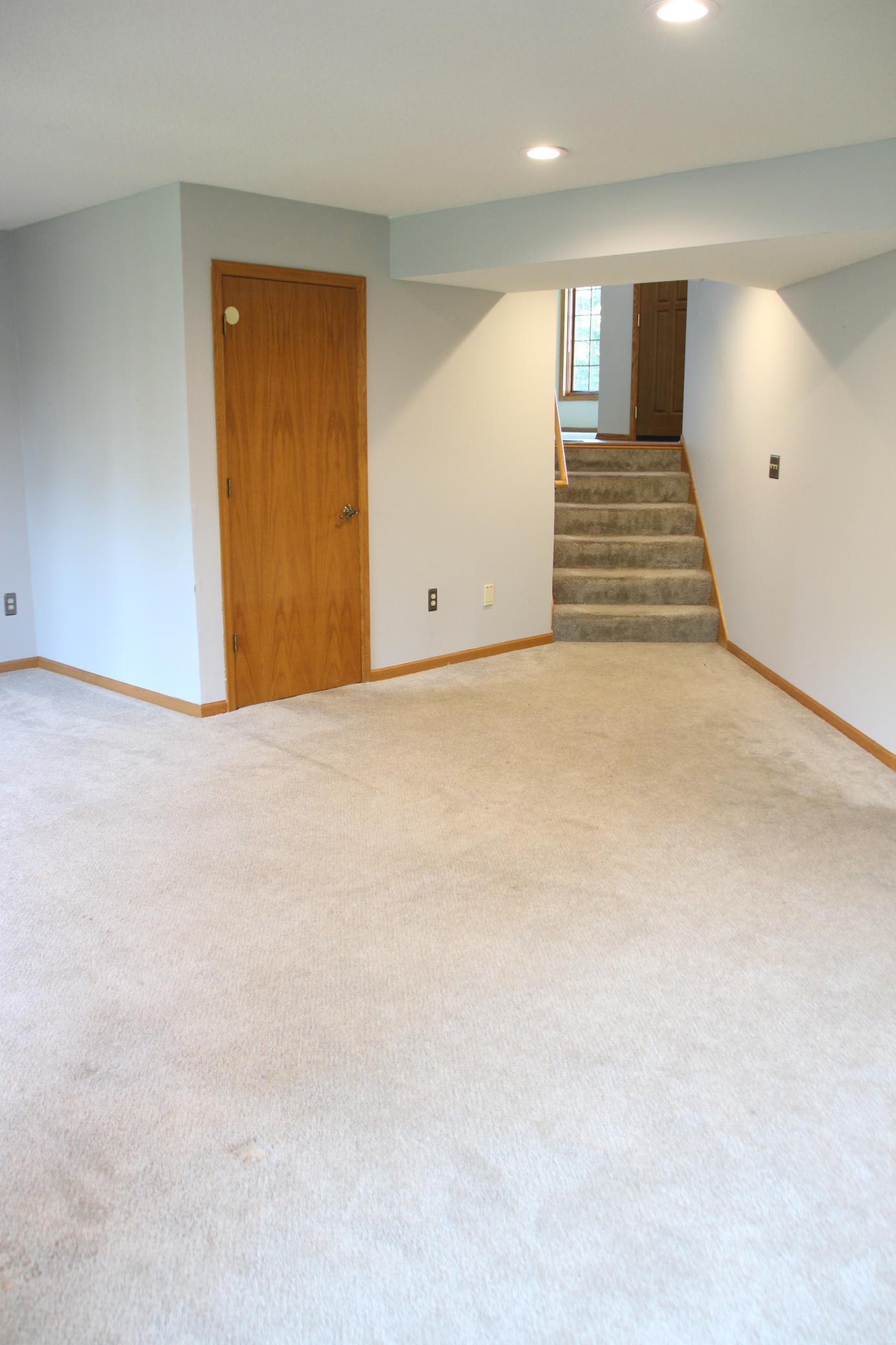 Lakeville, Minnesota, 55044, United States, 3 Bedrooms Bedrooms, ,2 BathroomsBathrooms,Residential,For Sale,1941010