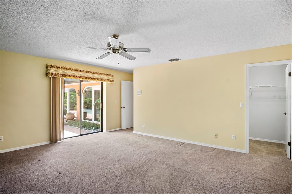 Weeki Wachee, Florida, 34607, United States, 4 Bedrooms Bedrooms, ,5 BathroomsBathrooms,Residential,For Sale,2009705