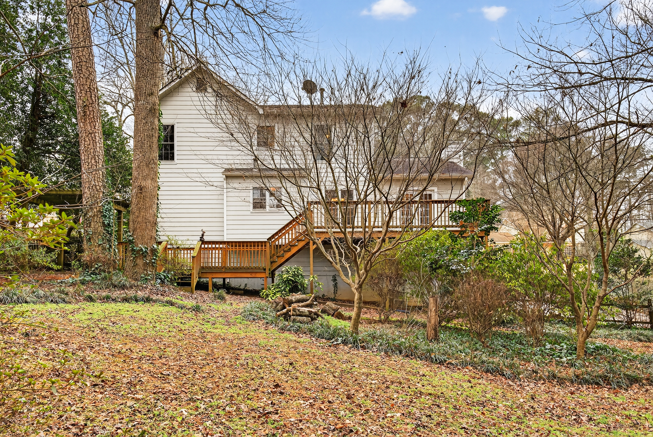  Tree-Lined Traditional in Sought-After Brookwood School District - 物件實景