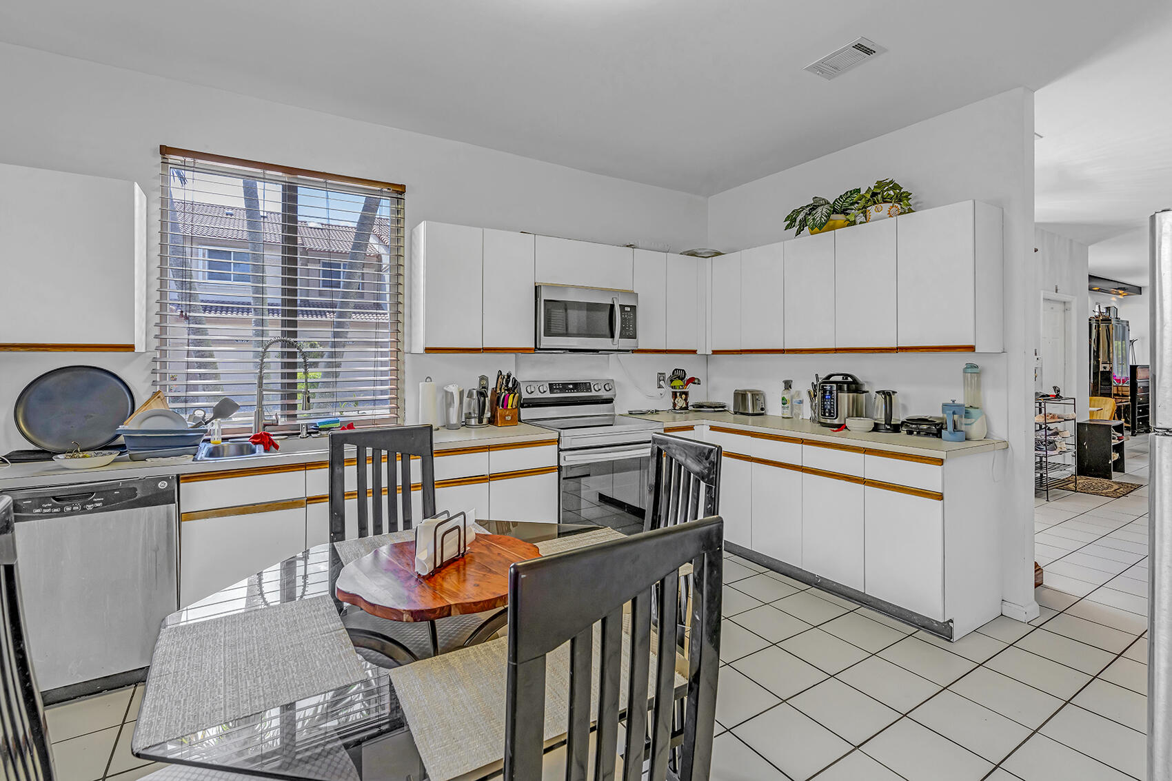Boca Raton, Florida, 33433, United States, 3 Bedrooms Bedrooms, ,4 BathroomsBathrooms,Residential,For Sale,1786103
