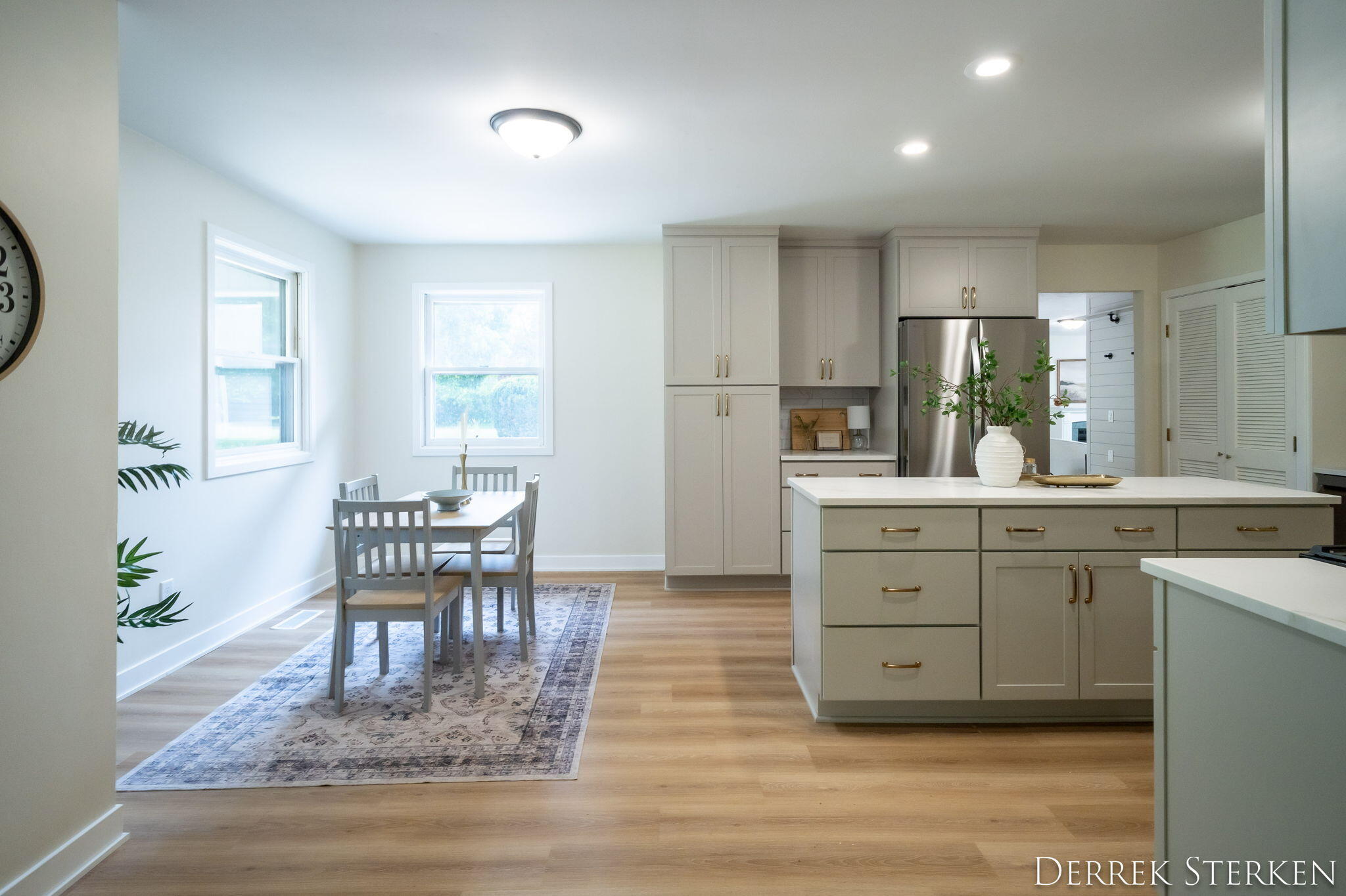 Saugatuck, Michigan, 49453, United States, 3 Bedrooms Bedrooms, ,2 BathroomsBathrooms,Residential,For Sale,1970300