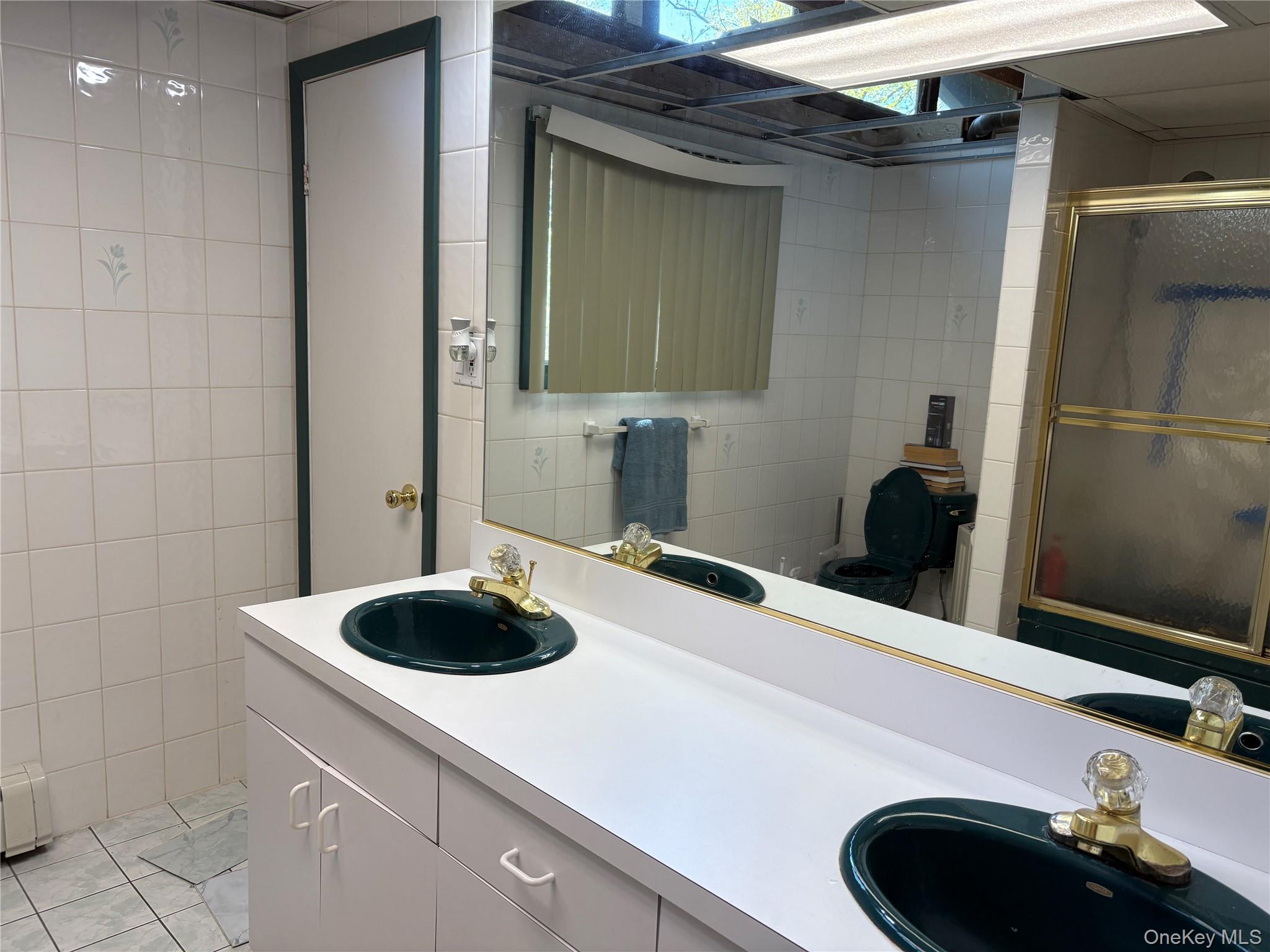 East Moriches, New York, 11940, United States, 3 Bedrooms Bedrooms, ,2 BathroomsBathrooms,Residential,For Sale,1937631