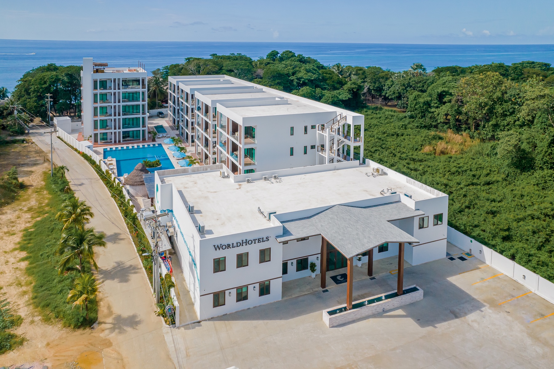  Top Floor Condo at Acqua di Mare, West Bay - 物件實景