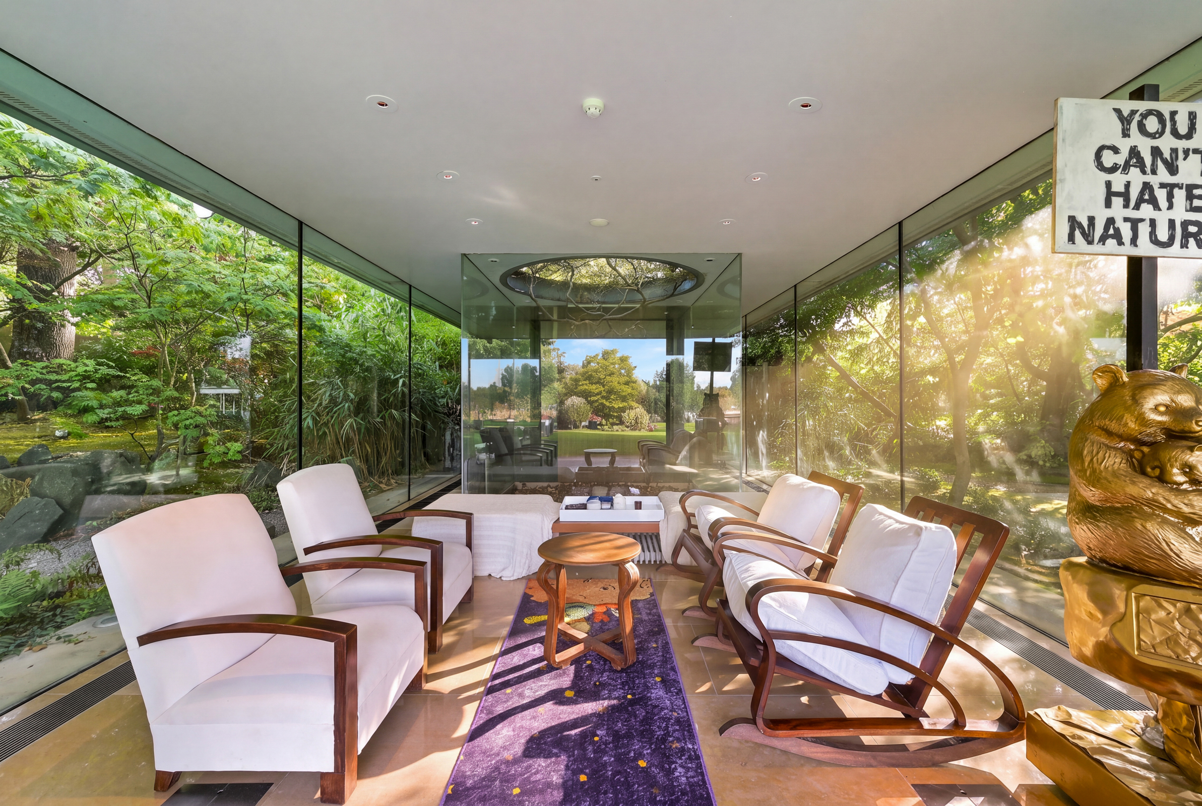  An architectural house on The Bishops Avenue with an indoor-outdoor pool - 物件實景