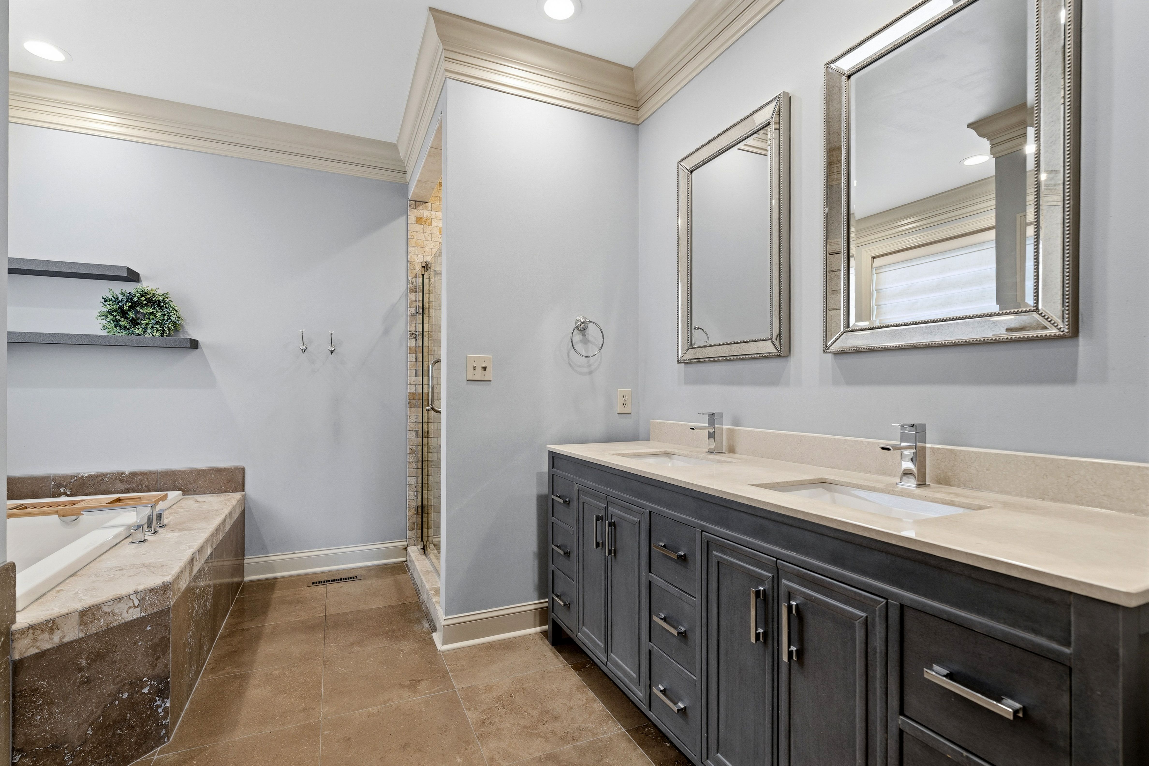  4713 Lyons View Pike, Knoxville, TN 37919 - 物件實景