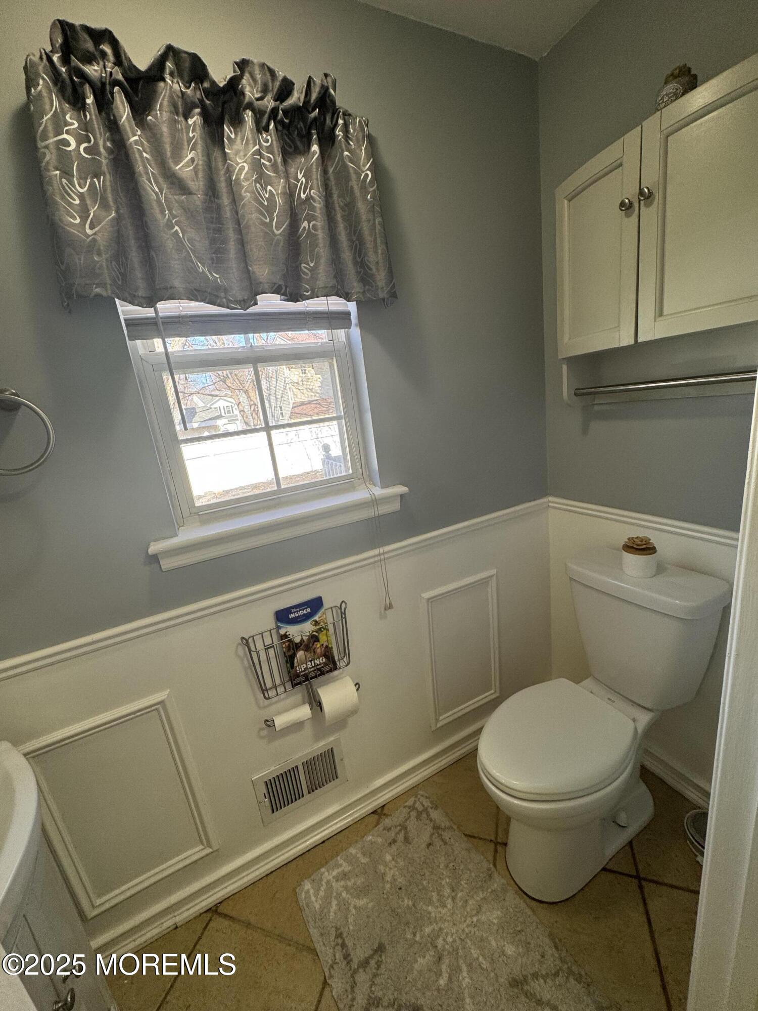 Howell, New Jersey, 07731, United States, 4 Bedrooms Bedrooms, ,3 BathroomsBathrooms,Residential,For Sale,1944889