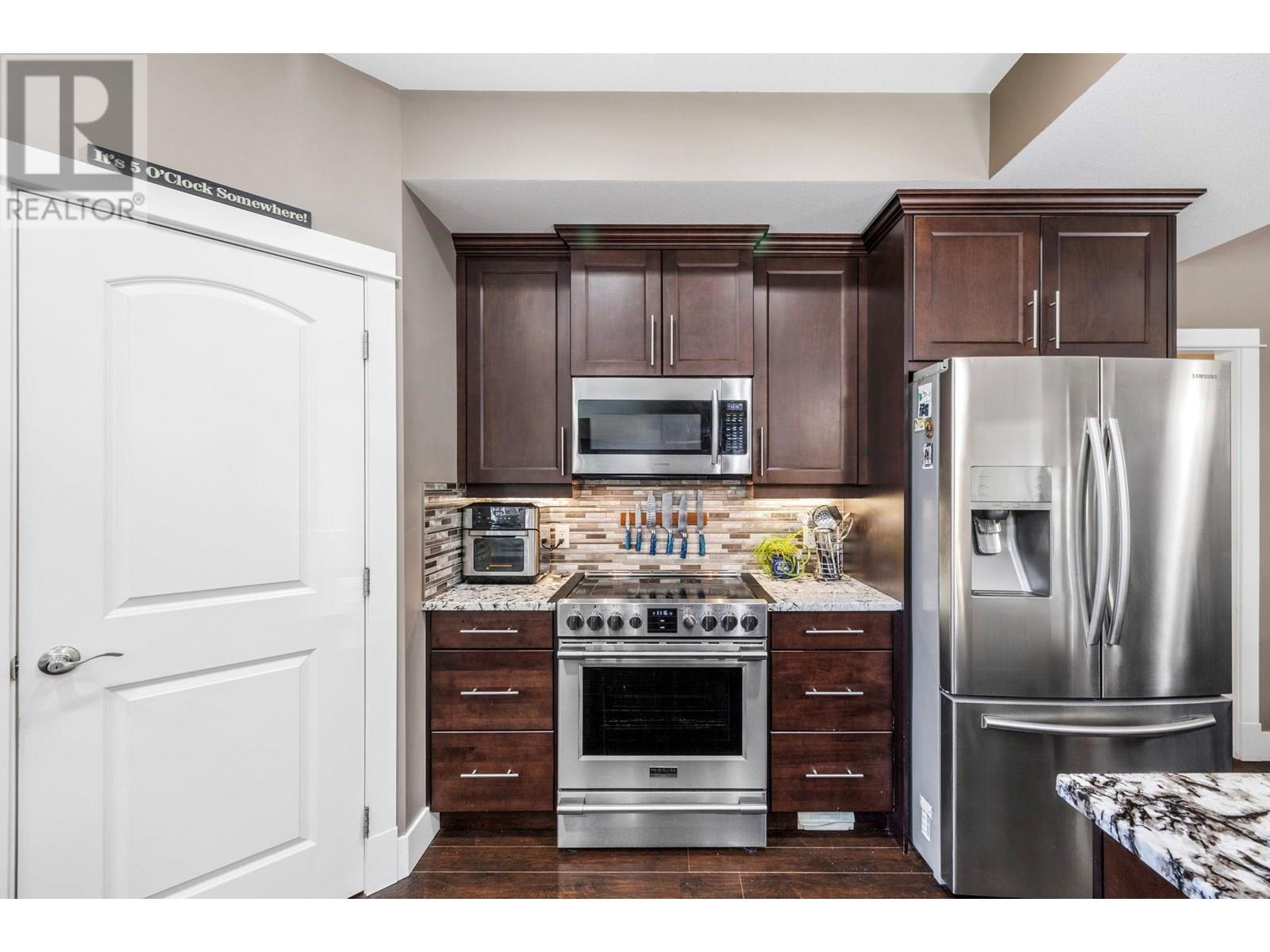 KELOWNA, British Columbia, V1X 7V3, CA, 4 Bedrooms Bedrooms, ,2 BathroomsBathrooms,Residential,For Sale,1948769