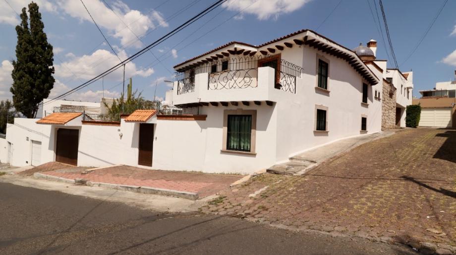 Vista Bella, Morelia, Michoacán de Ocampo, 58090, Mexico, 3 Bedrooms Bedrooms, ,3 BathroomsBathrooms,Residential,For Sale,Vista Bella,1442753