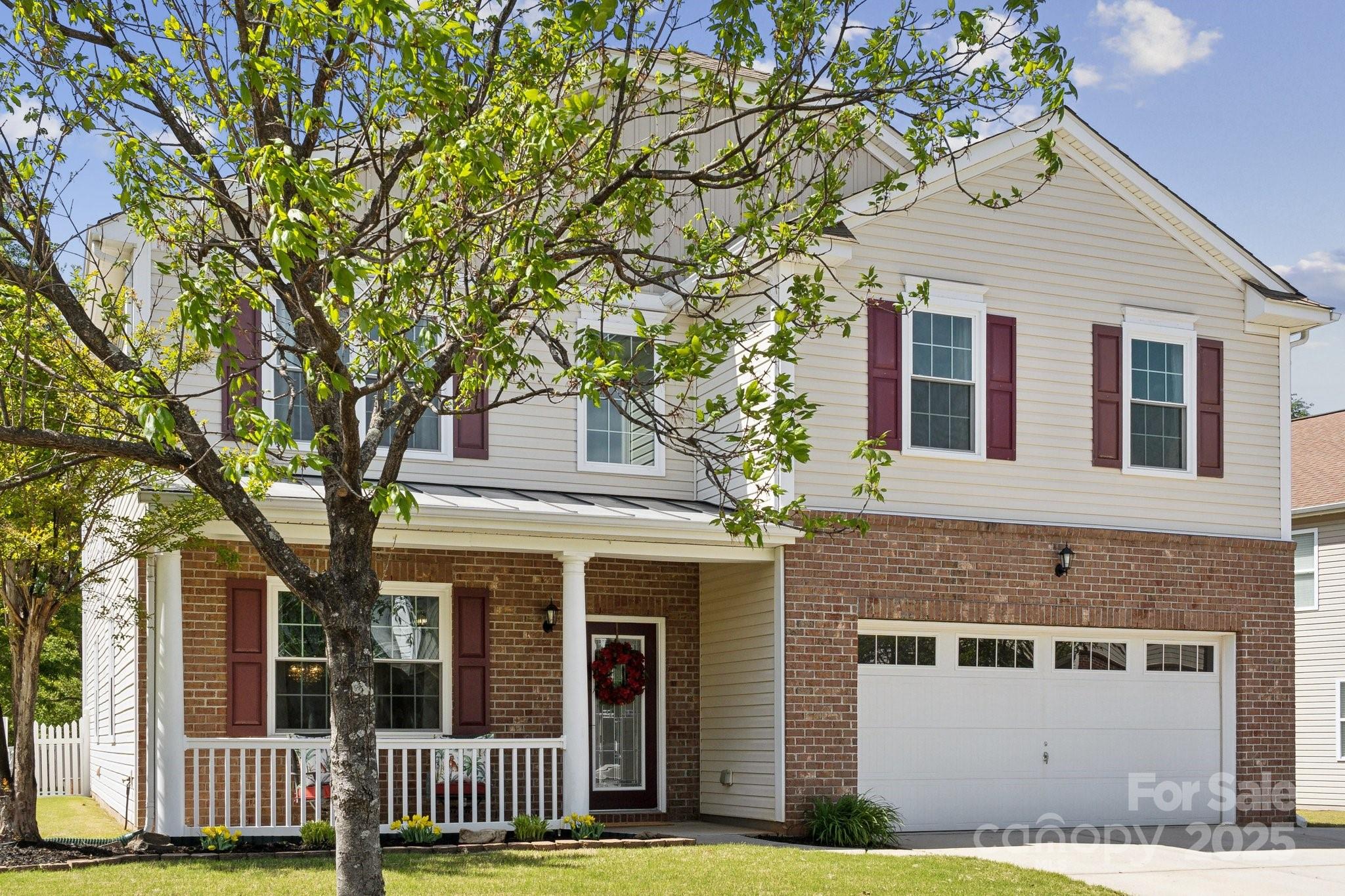 Fort Mill, South Carolina, 29708, United States, 5 Bedrooms Bedrooms, ,3 BathroomsBathrooms,Residential,For Sale,1793097