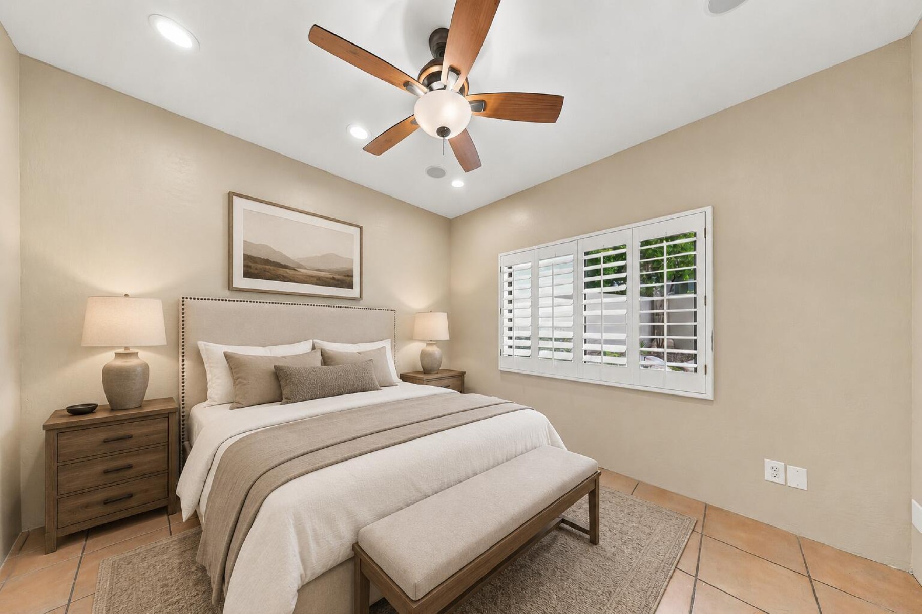  1732 E Gelding Dr¦Phoenix, AZ - 物件實景
