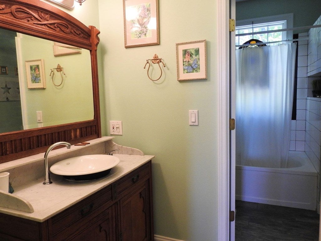 Blue Ridge, Georgia, 30513, United States, 5 Bedrooms Bedrooms, ,5 BathroomsBathrooms,Residential,For Sale,1859095