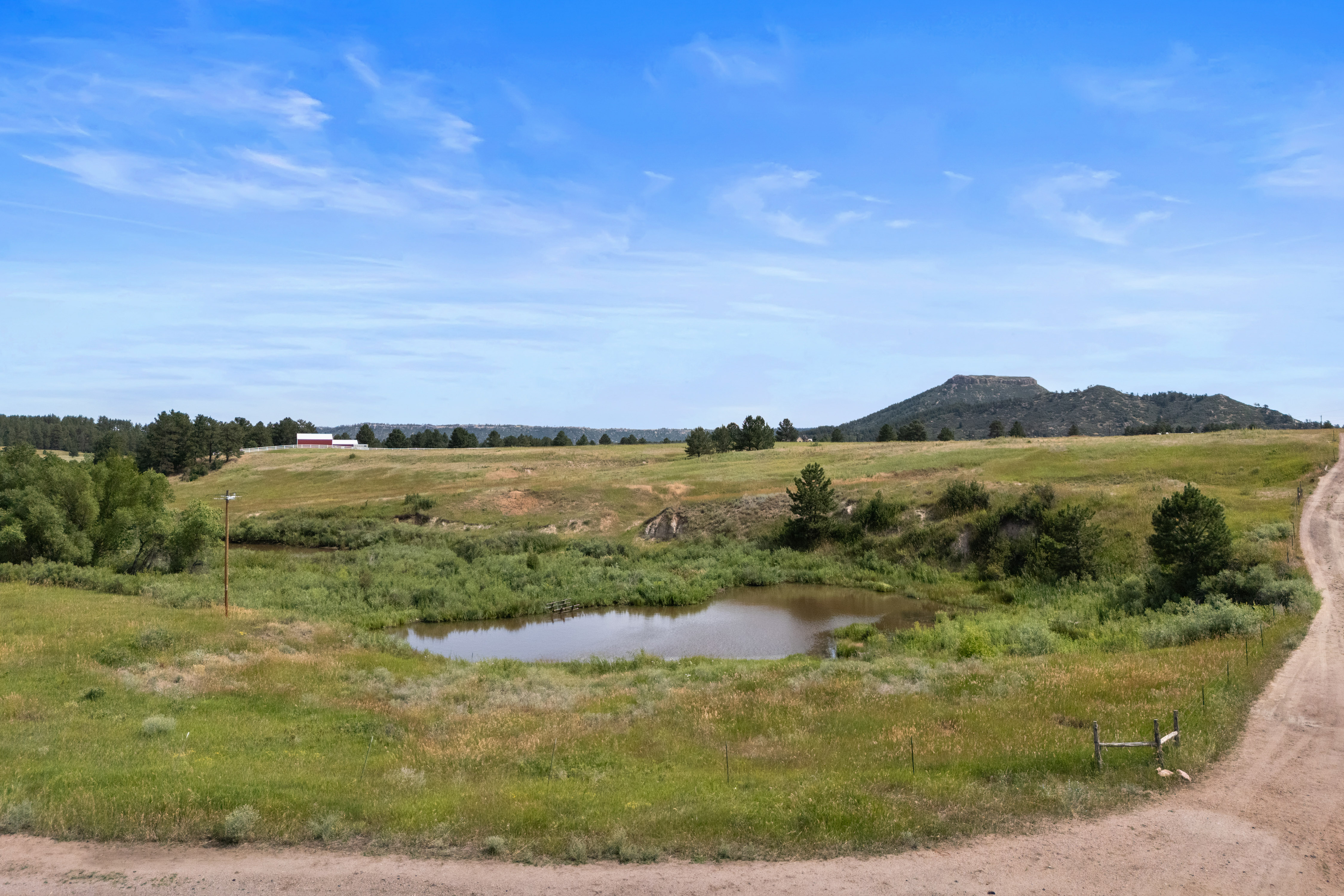  58 Acres of Natural Beauty and Versatility - 物件實景