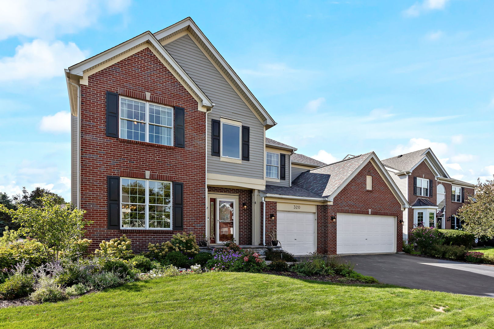 320 Courtland Drive, South Elgin, Illinois, 60177, United States, 5 Bedrooms Bedrooms, ,3 BathroomsBathrooms,Residential,For Sale,320 Courtland Drive,1662945