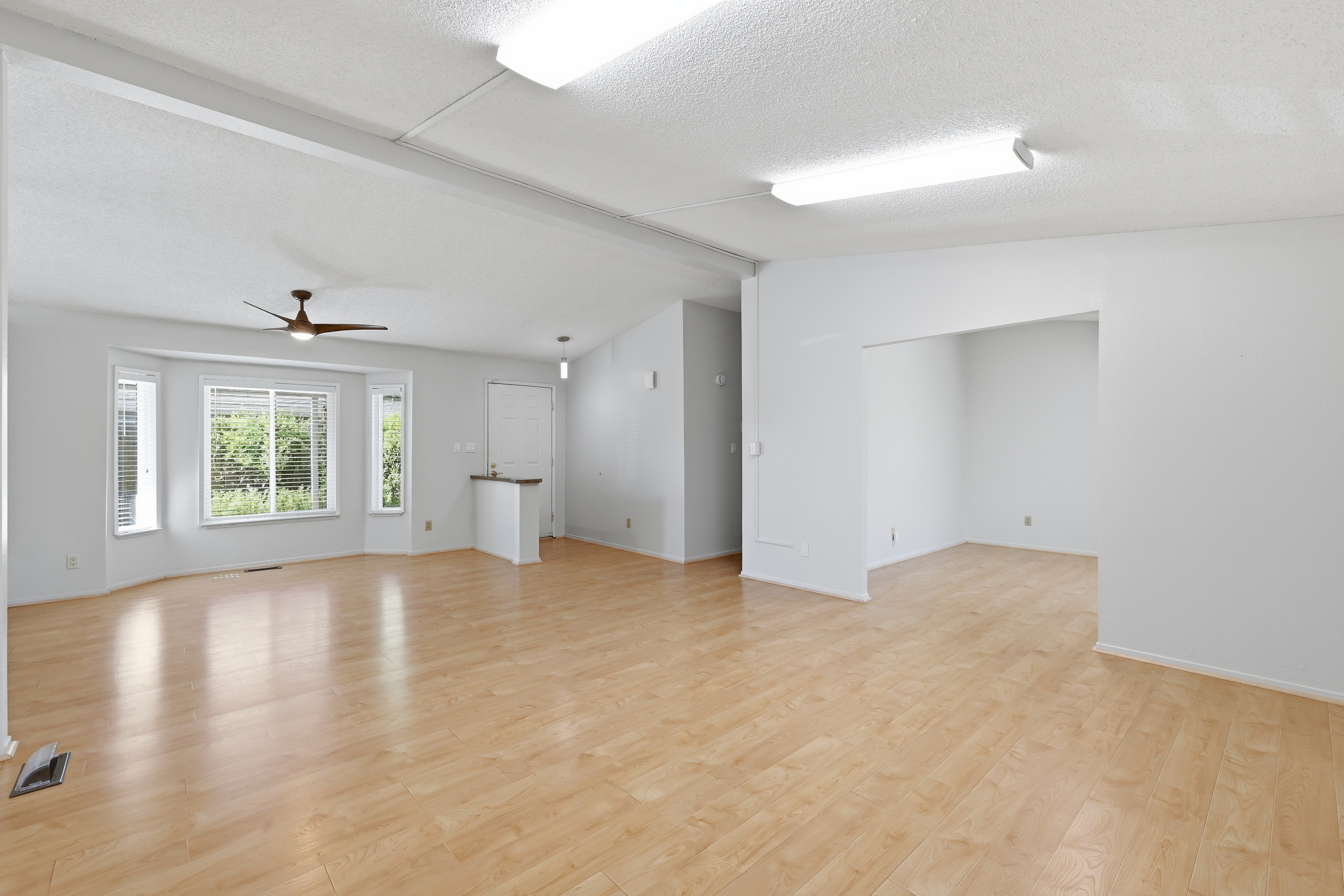  6909 Grand Tree Lane, Citrus Heights, CA 95621 - 物件實景