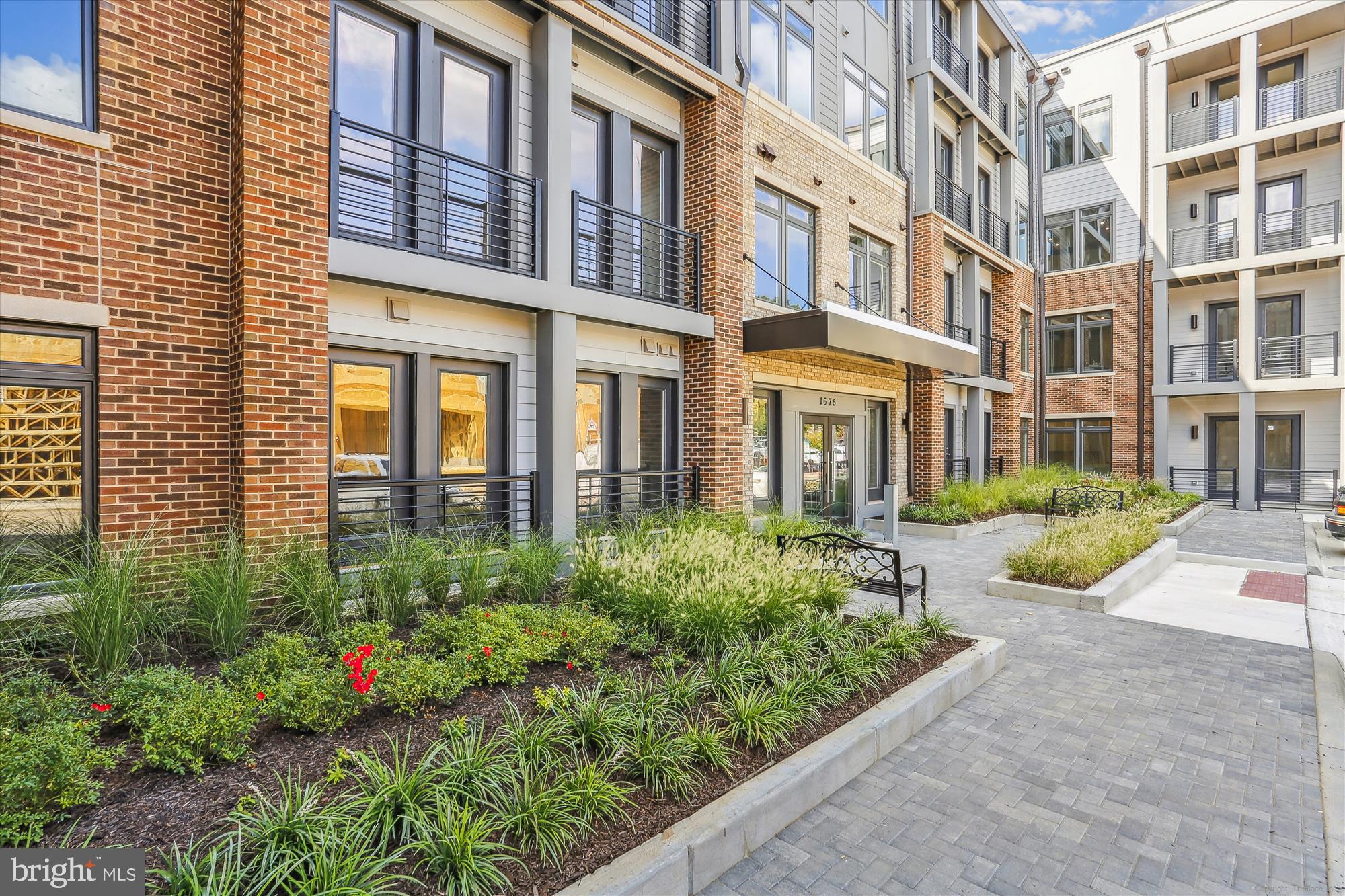 Reston, Virginia, 20190, United States, 2 Bedrooms Bedrooms, ,2 BathroomsBathrooms,Residential,For Sale,1915599