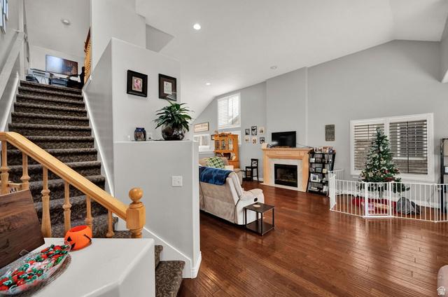 Murray, Utah, 84107, United States, 5 Bedrooms Bedrooms, ,4 BathroomsBathrooms,Residential,For Sale,2002445