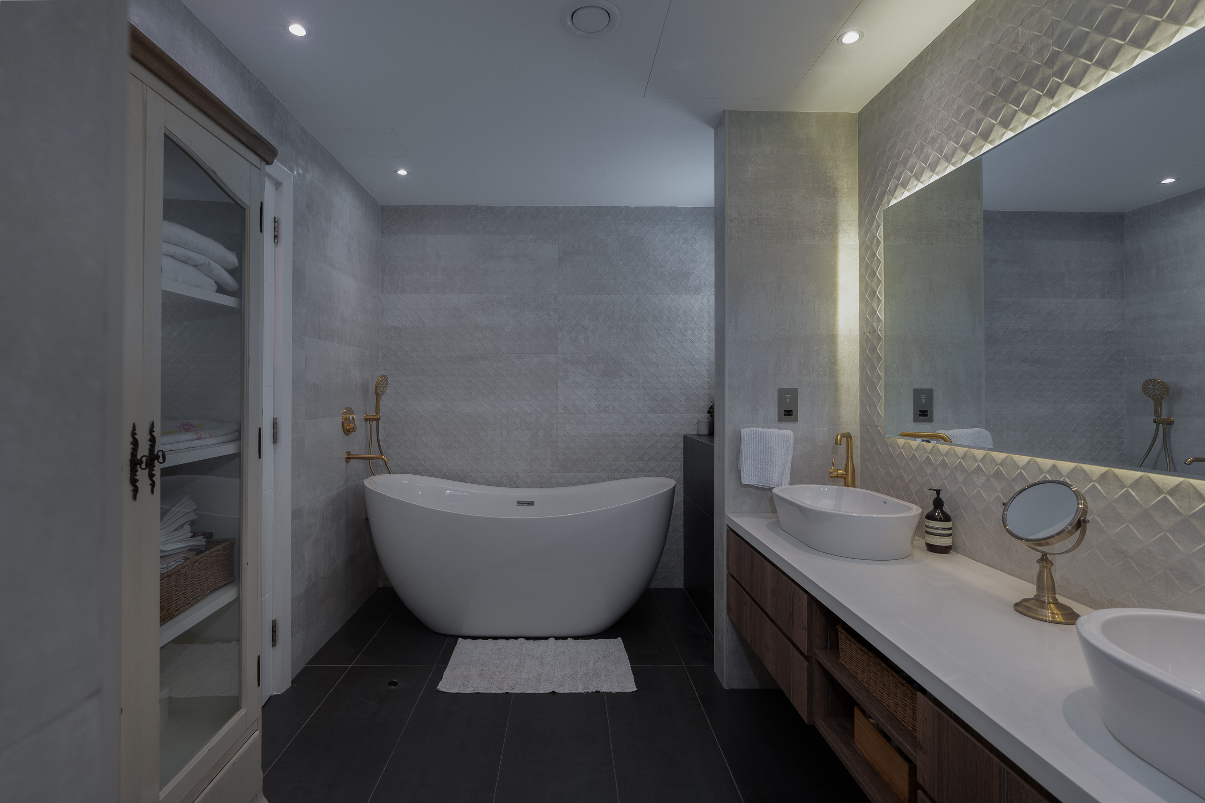  Stylish Semi-Upgraded Villa in Jumeirah Park - 物件實景