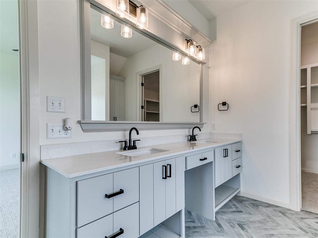 Blanchard, Oklahoma, 73010, United States, 4 Bedrooms Bedrooms, ,4 BathroomsBathrooms,Residential,For Sale,1982275