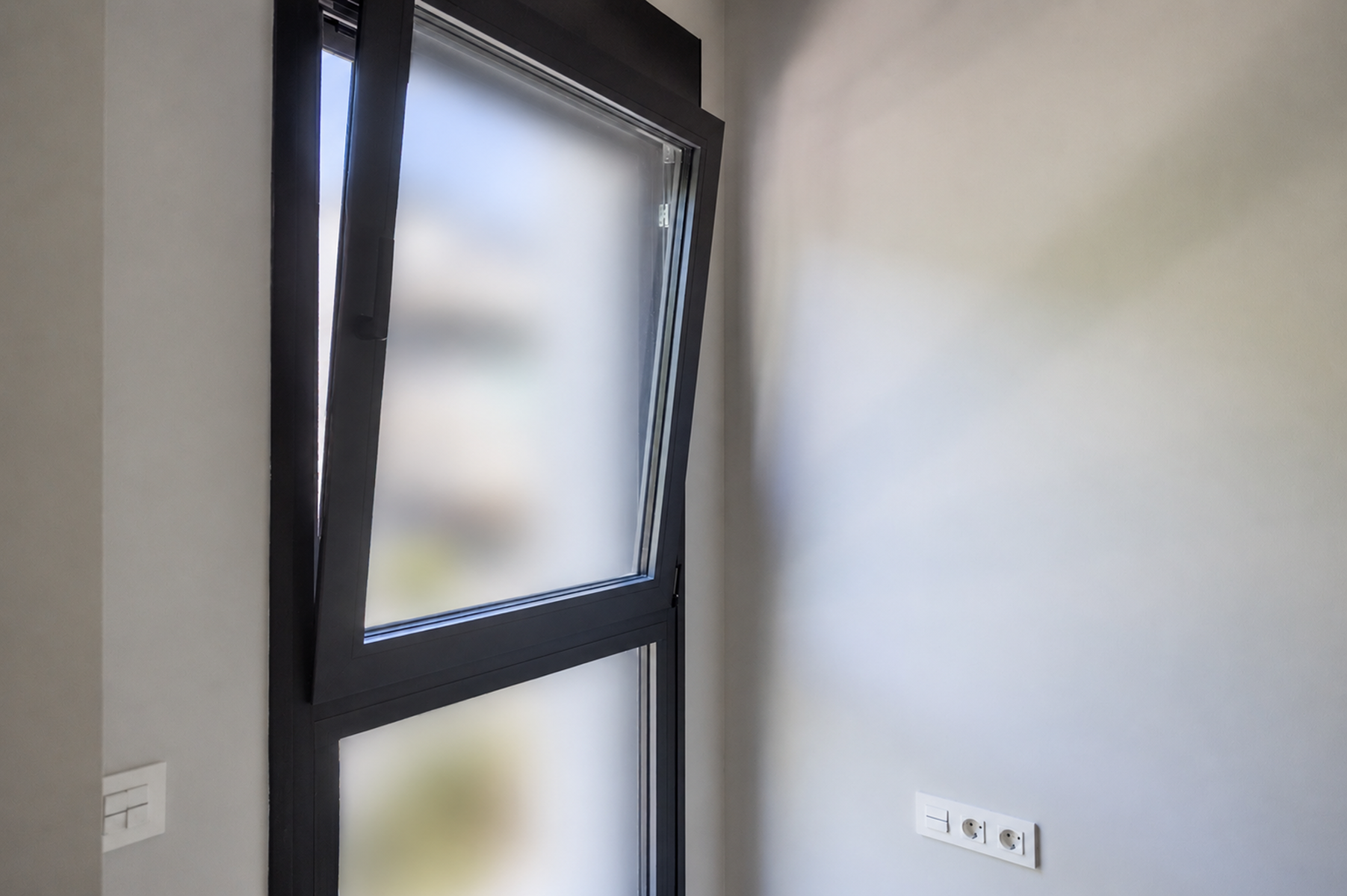  Exclusive duplex with terrace, two parking spaces and storage in Manuel Siurot - 物件實景