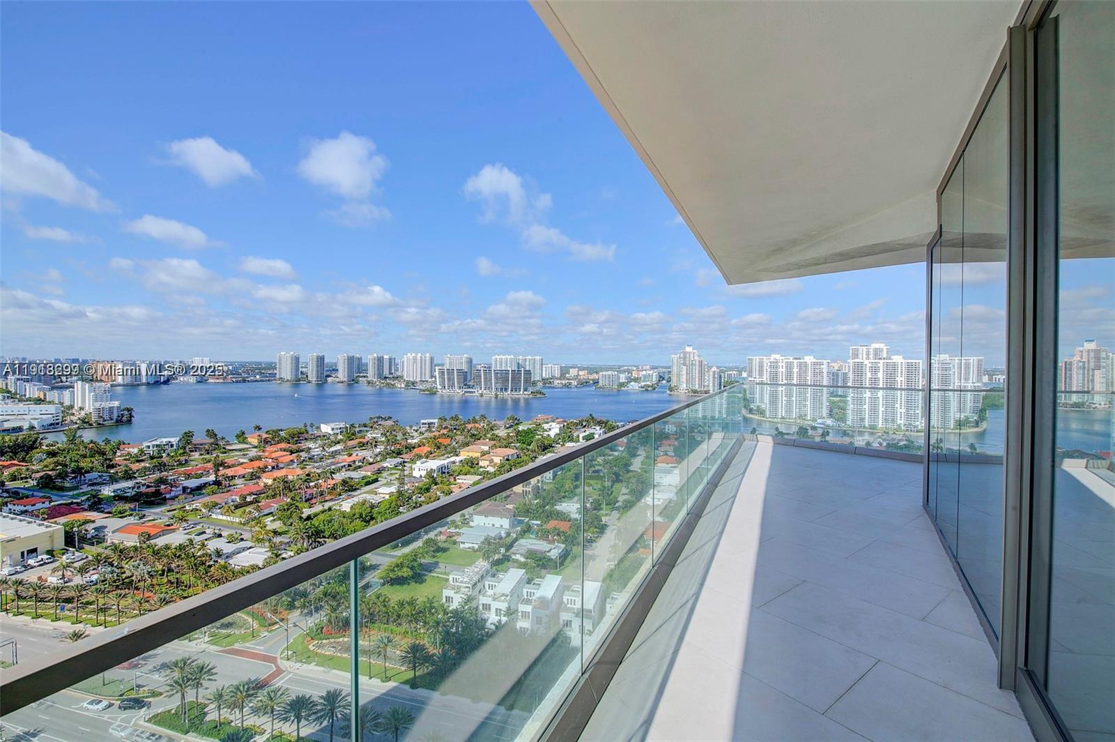 Sunny Isles Beach, Florida, 33160, United States, 2 Bedrooms Bedrooms, ,2 BathroomsBathrooms,Residential,For Sale,1996816
