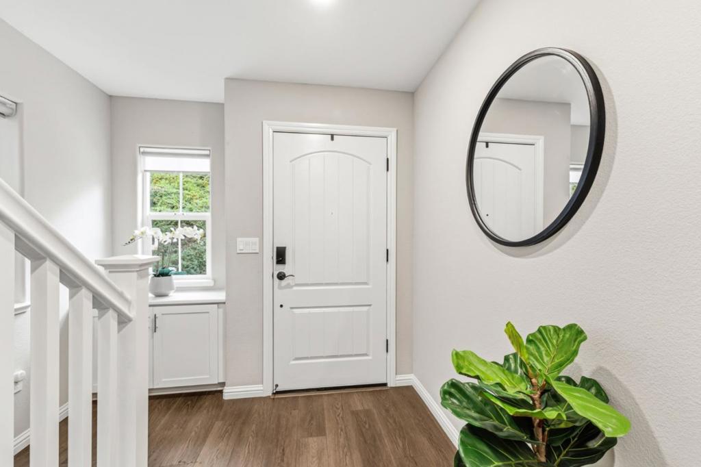 Hayward, California, 94541, United States, 3 Bedrooms Bedrooms, ,4 BathroomsBathrooms,Residential,For Sale,2032197