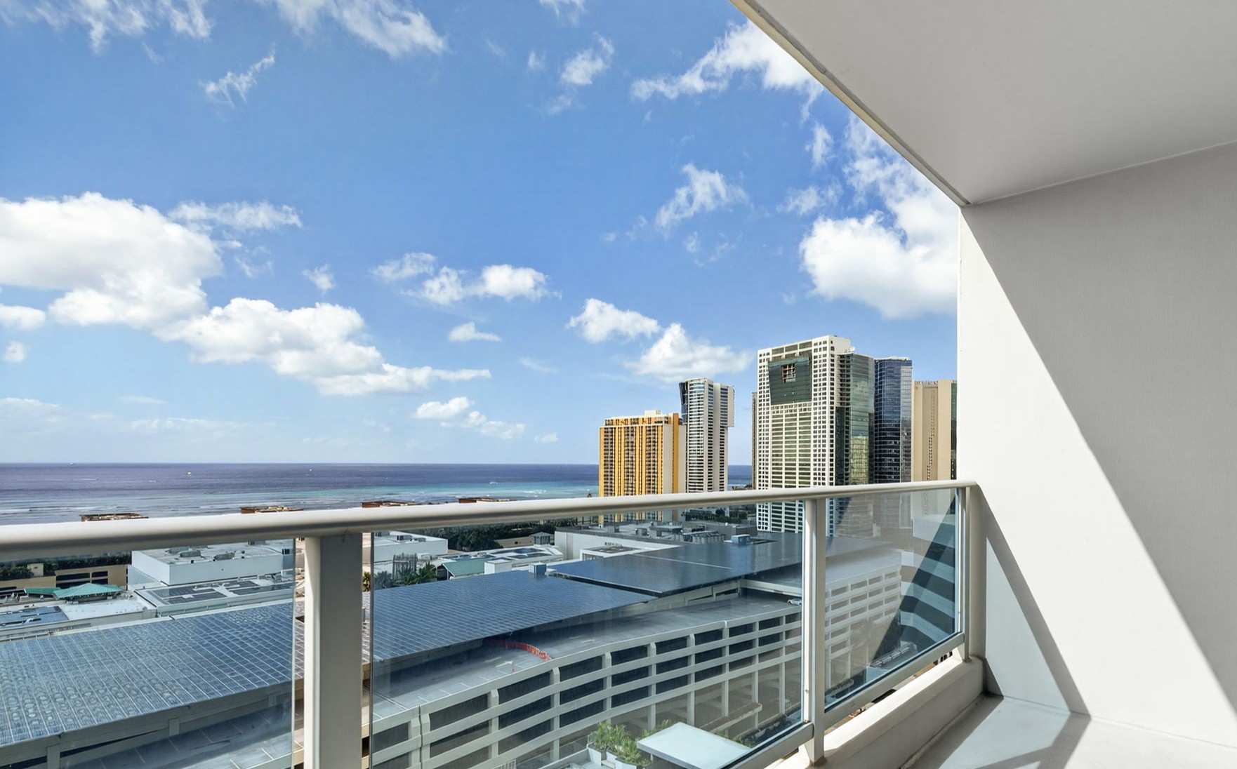 Honolulu, Hawaii, 96814, United States, 2 Bedrooms Bedrooms, ,2 BathroomsBathrooms,Residential,For Sale,1990475