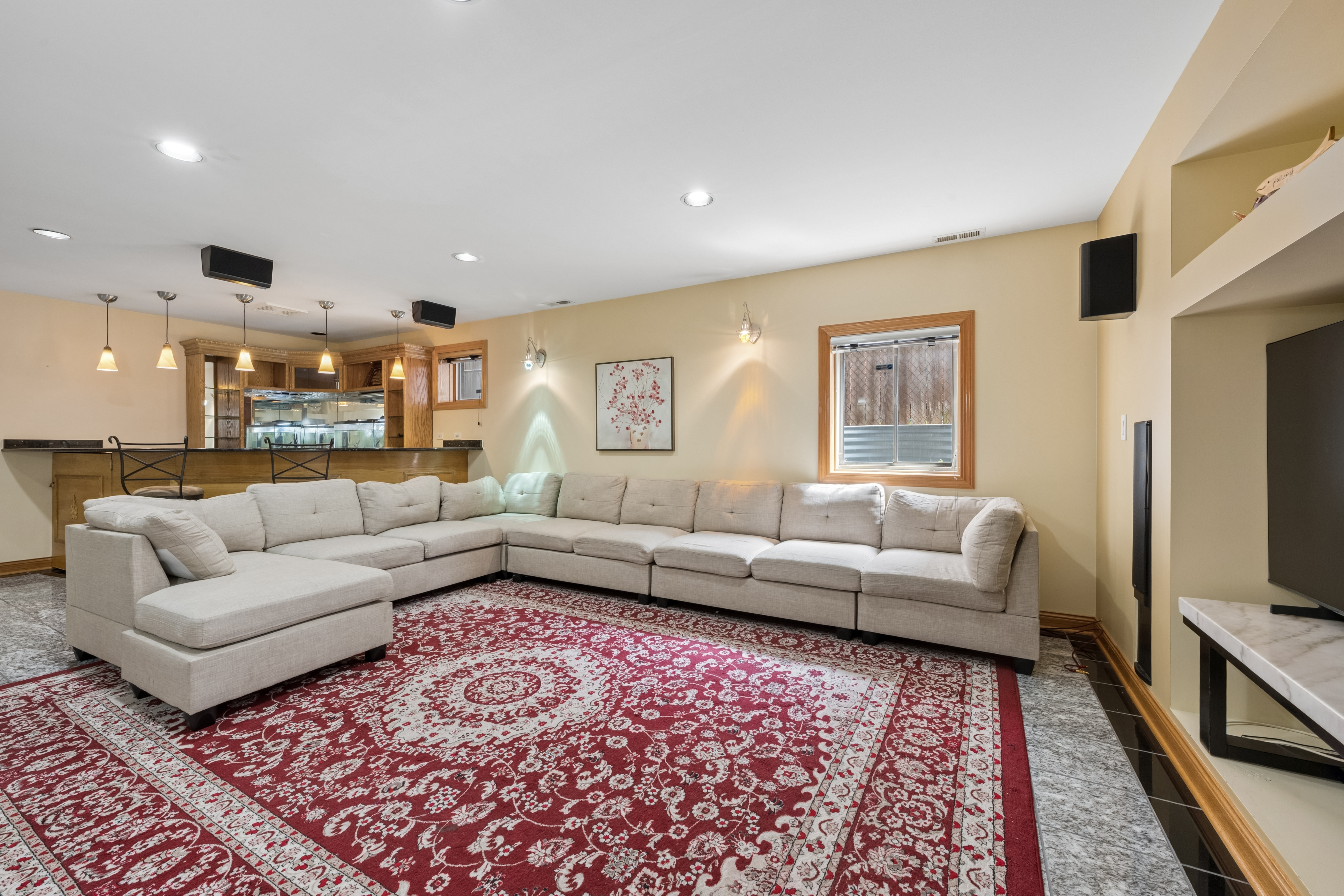  Designed for Both Comfortable Everyday Living and Effortless Entertaining - 物件實景