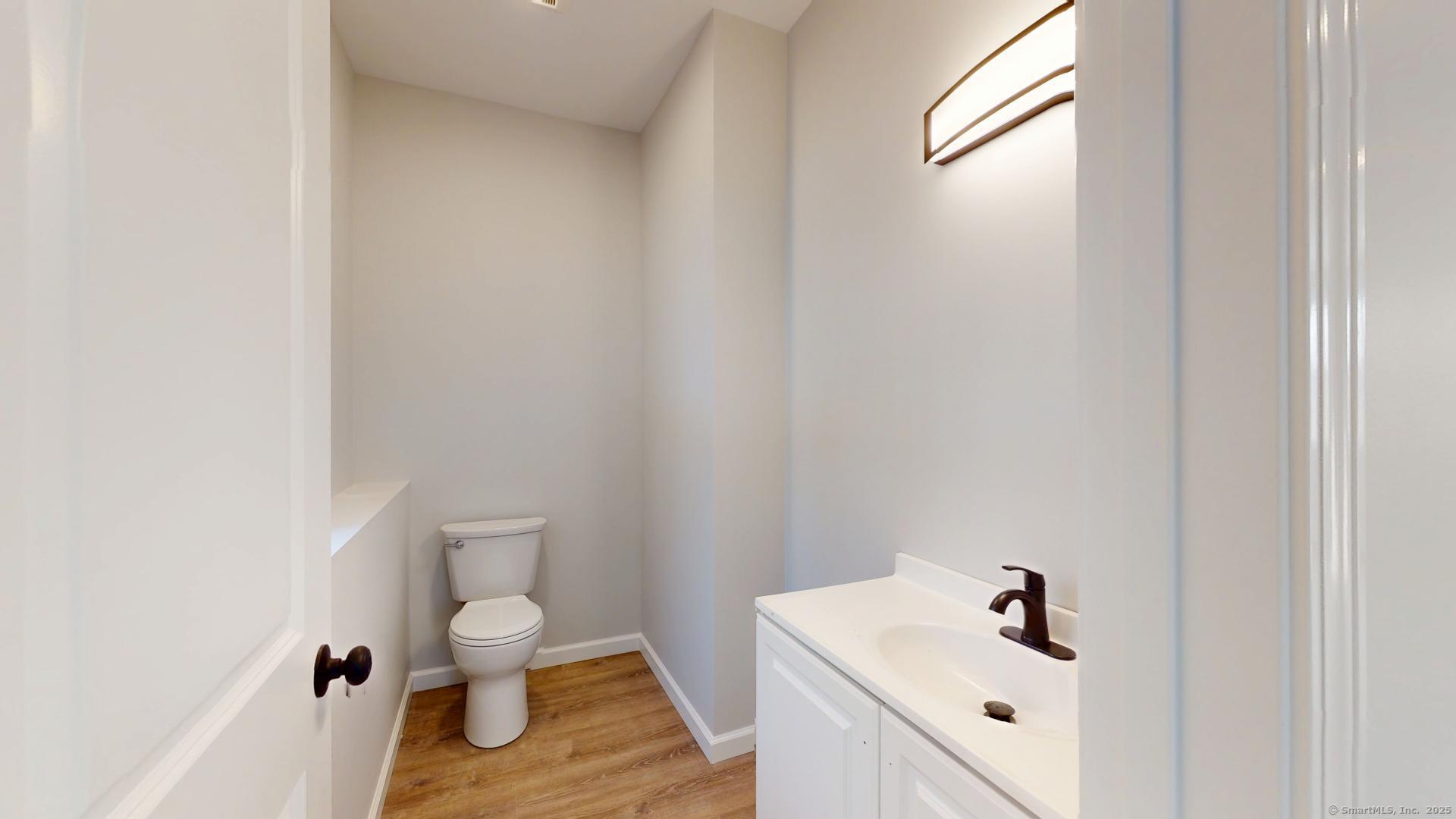 Enfield, Connecticut, 06082, United States, 3 Bedrooms Bedrooms, ,3 BathroomsBathrooms,Residential,For Sale,1919509