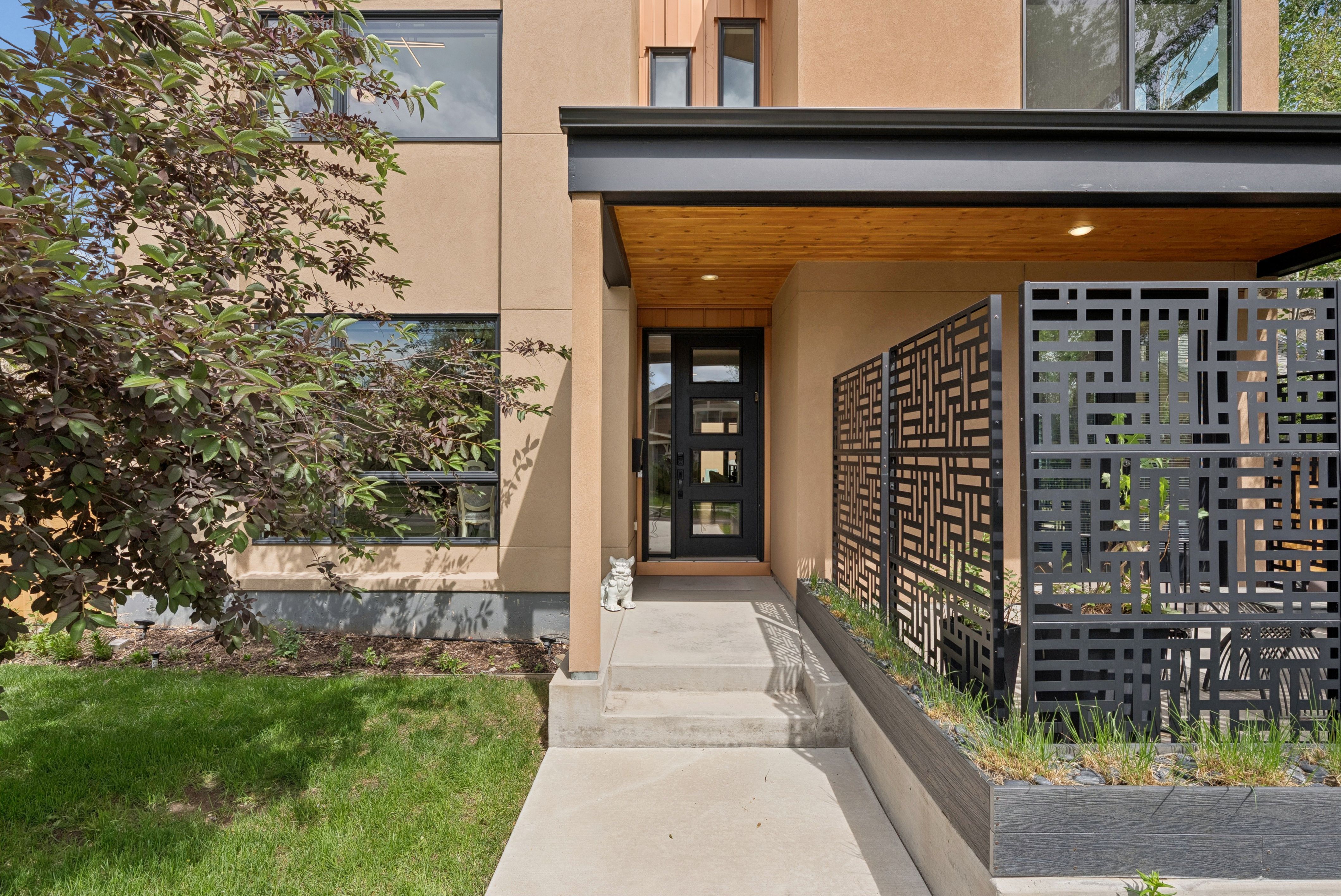  Sleek contemporary home - 物件實景