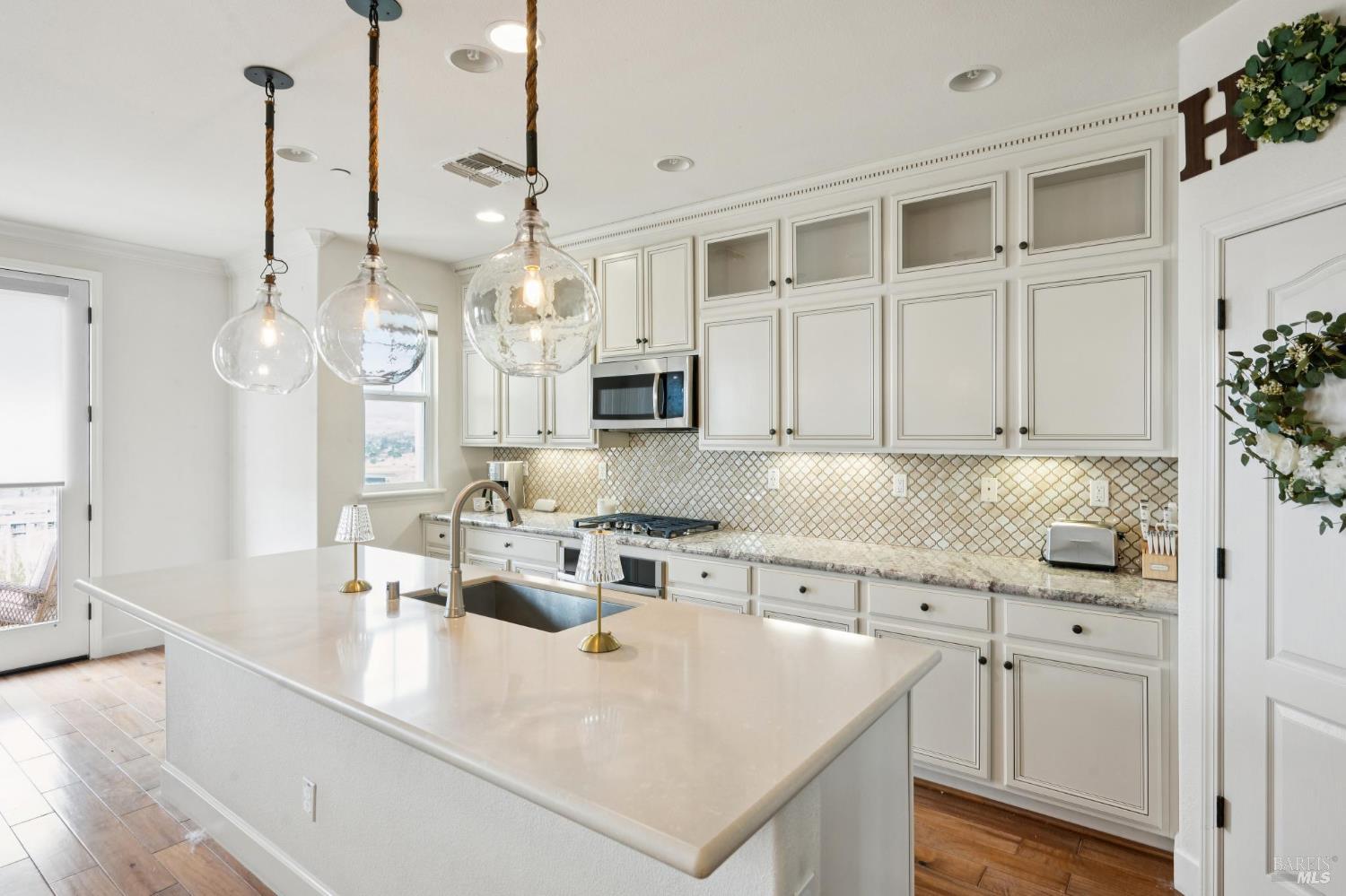 Petaluma, California, 94952, United States, 3 Bedrooms Bedrooms, ,3 BathroomsBathrooms,Residential,For Sale,1989207