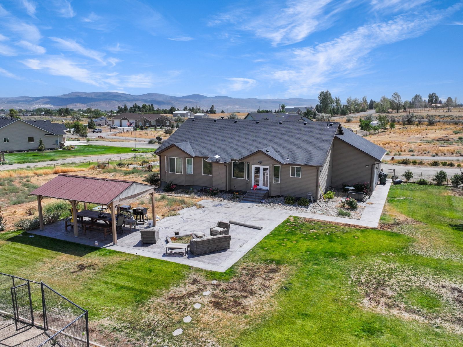 Elko, Nevada, 89801, United States, 6 Bedrooms Bedrooms, ,3 BathroomsBathrooms,Residential,For Sale,1868372