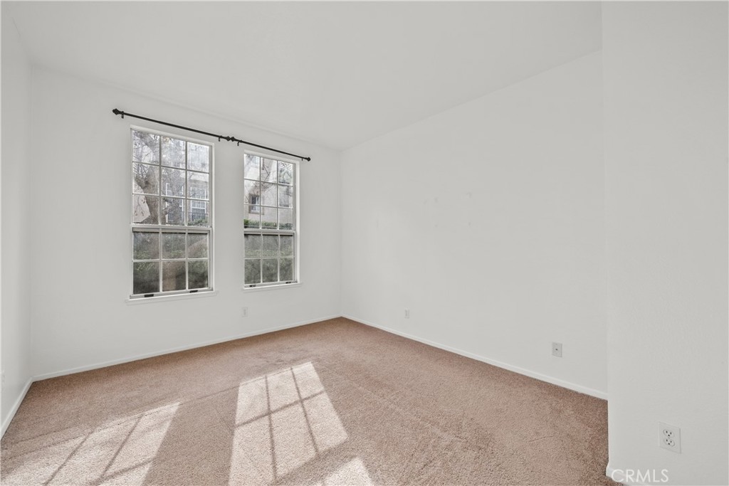 Valencia, California, 91355, United States, 2 Bedrooms Bedrooms, ,2 BathroomsBathrooms,Residential,For Sale,1937123