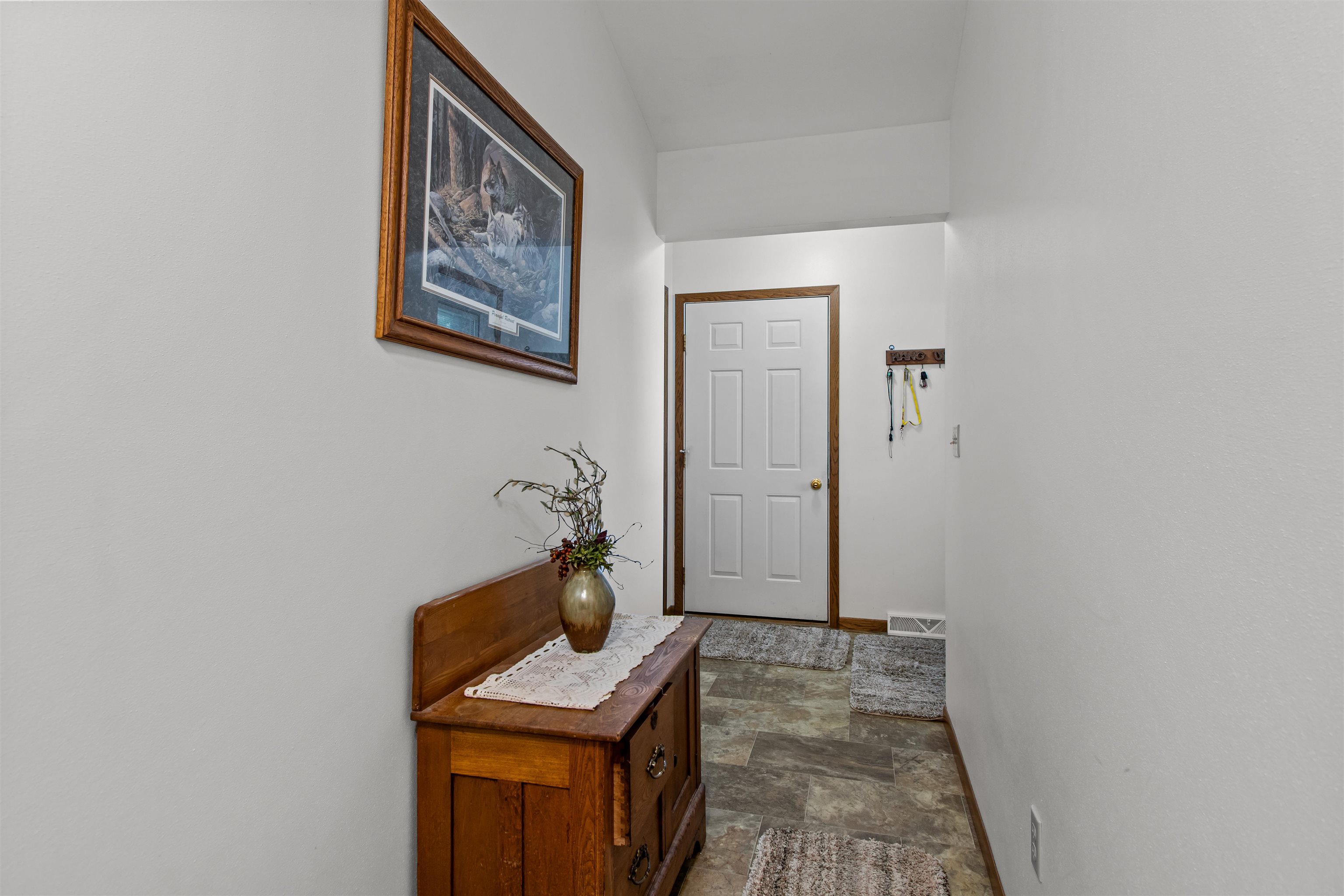 WINNECONNE, Wisconsin, 54986, United States, 2 Bedrooms Bedrooms, ,2 BathroomsBathrooms,Residential,For Sale,1926220