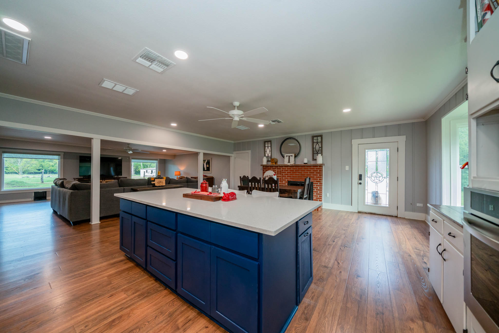 Jacksonville, Texas, 75766, United States, 4 Bedrooms Bedrooms, ,3 BathroomsBathrooms,Residential,For Sale,1975074